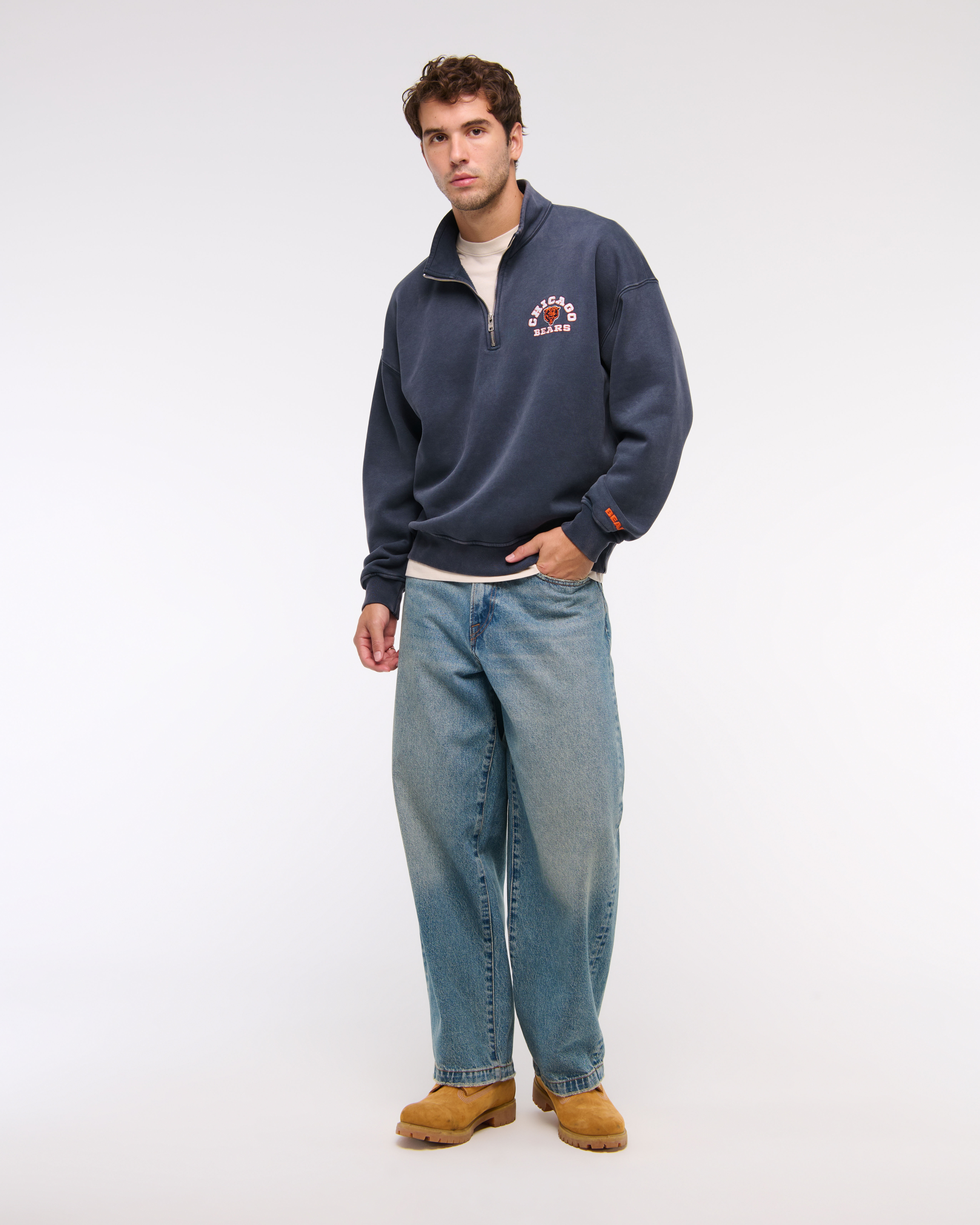 Men's Chicago Bears Half-Zip Sweatshirt | Men's Clearance