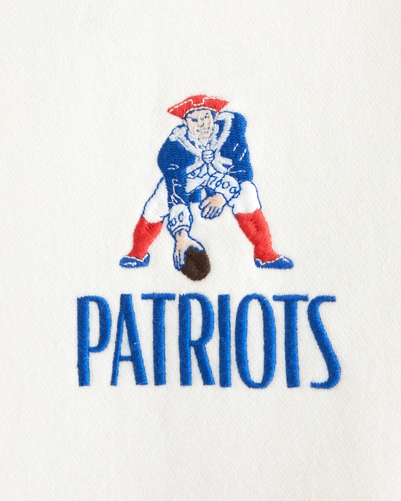 Men's New England Patriots Half-Zip Sweatshirt Men's Tops