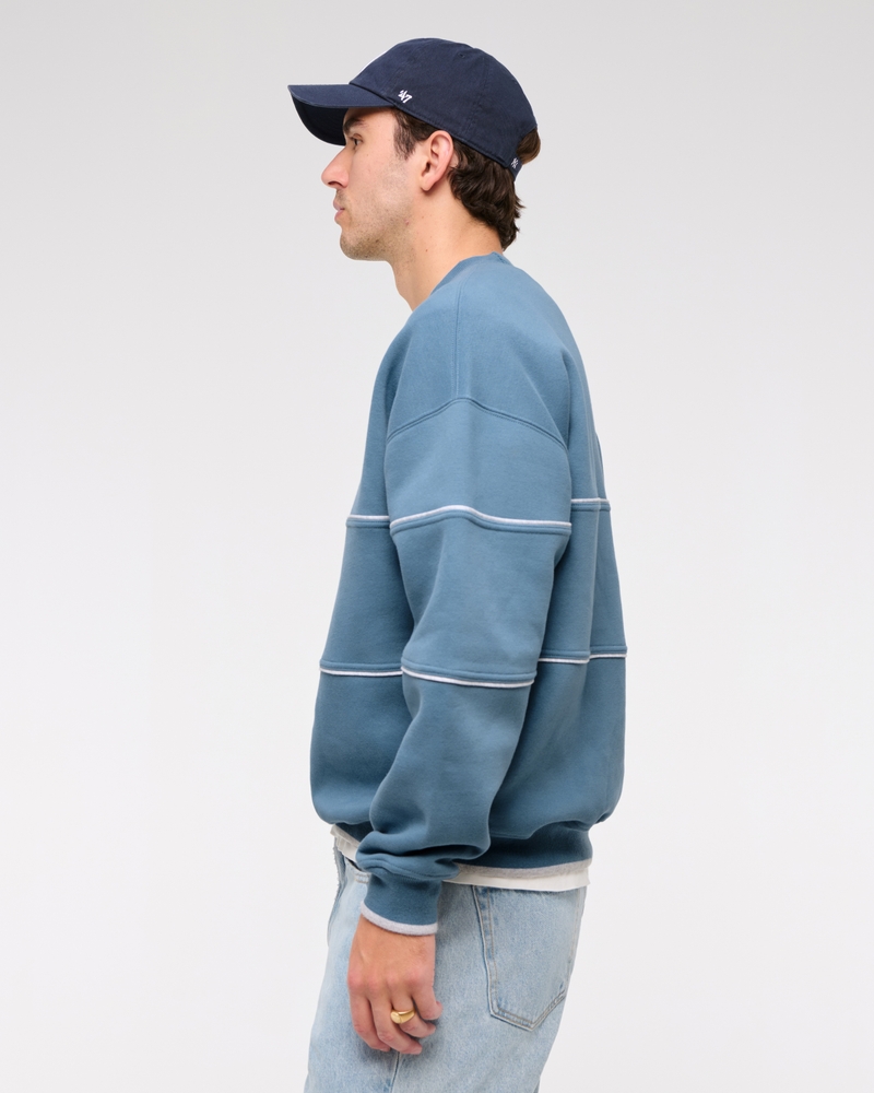 Essential Crew Sweatshirt