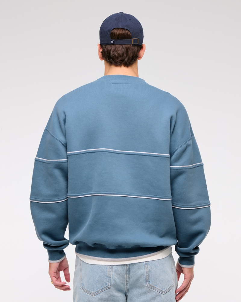 Essential Crew Sweatshirt