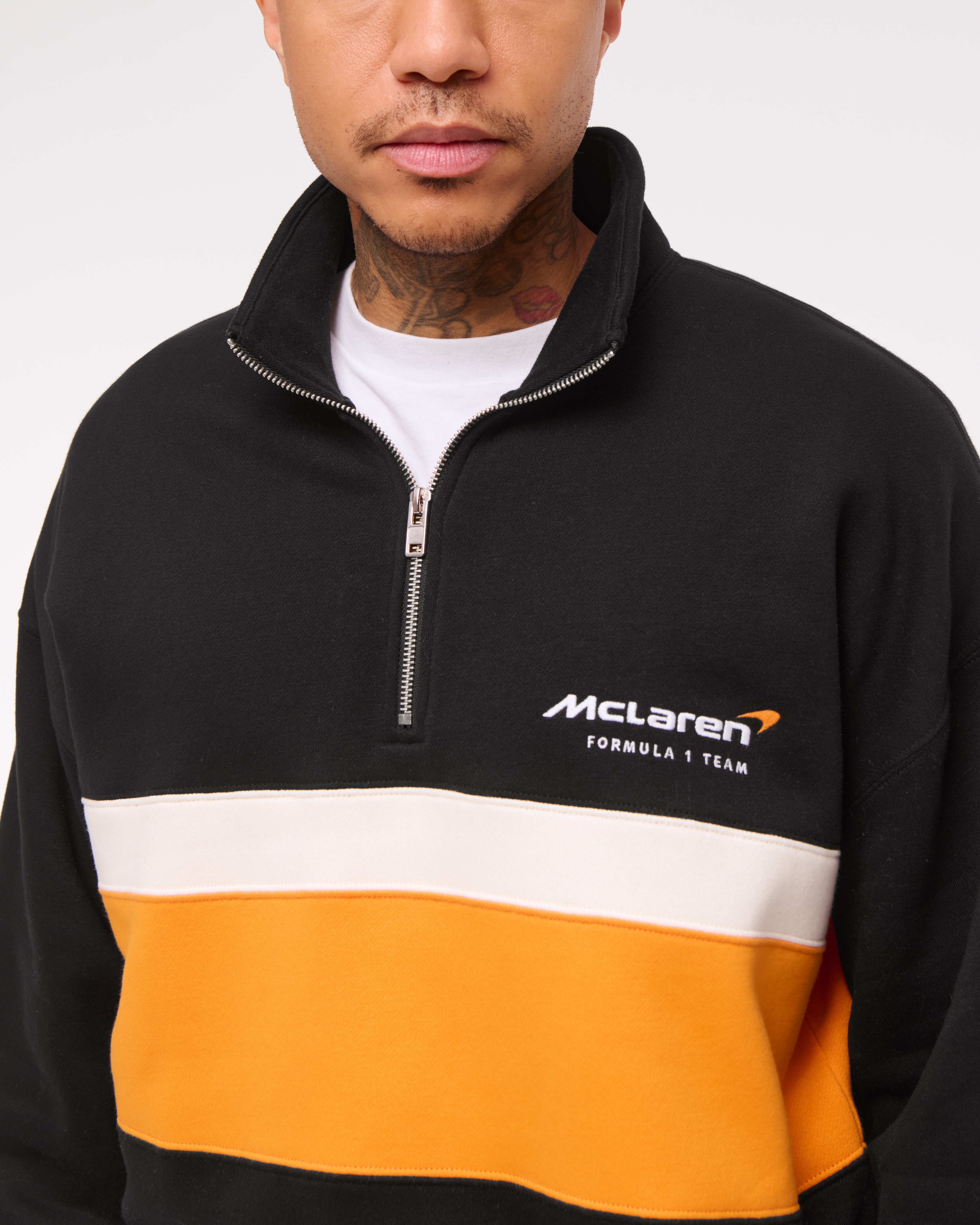 Мужские худи Abercrombie & Fitch McLaren Graphic Half-Zip Sweatshirt — фото 3
