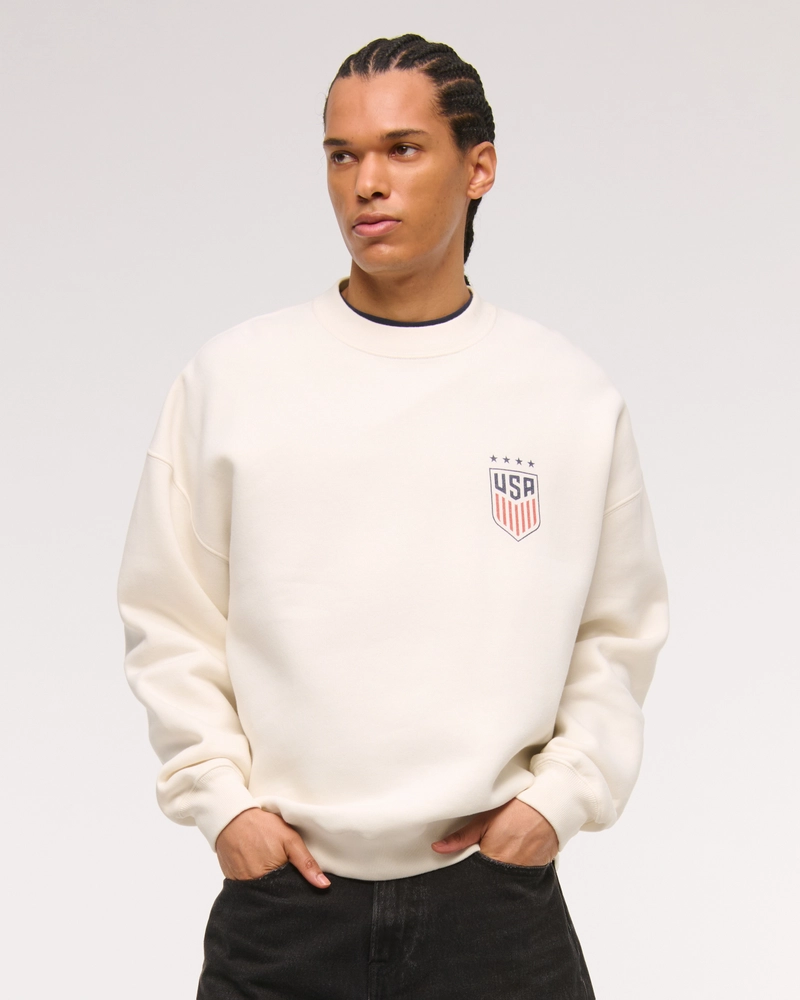 Manchester City FC Graphic Crew Sweatshirt