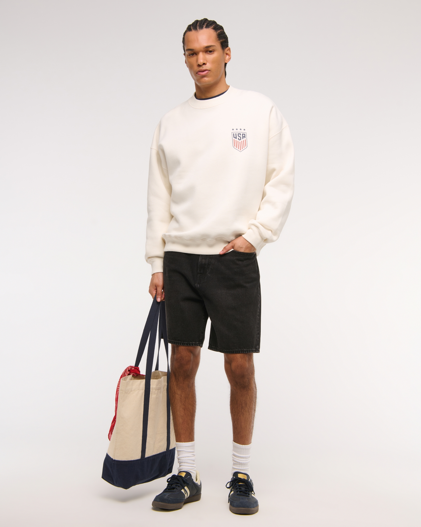 Manchester City FC Graphic Crew Sweatshirt