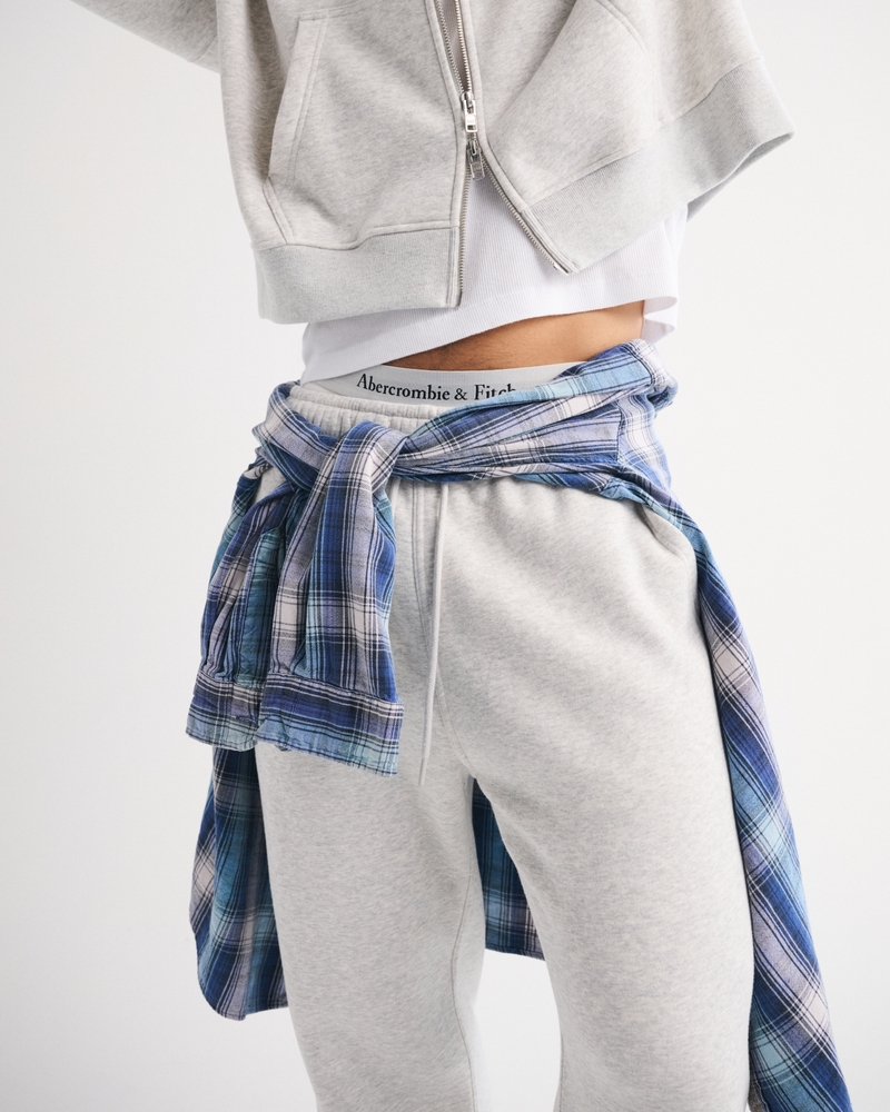 Cropped Essential Full-Zip Hoodie