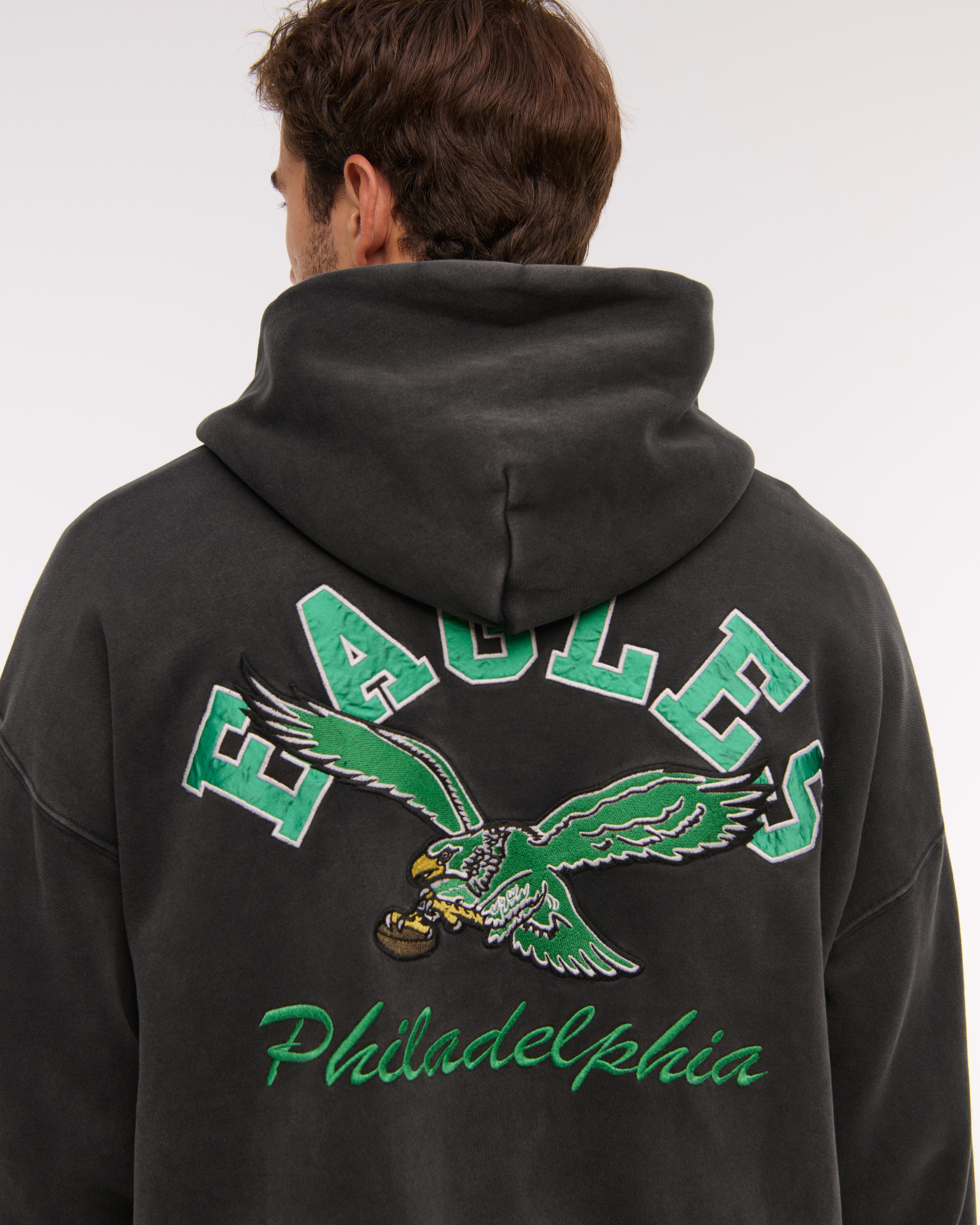 Мужские худи Abercrombie & Fitch Philadelphia Eagles Graphic Popover — фото 3