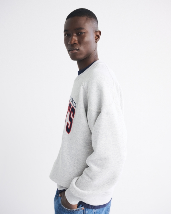 New England Patriots Graphic Crew Sweatshirt