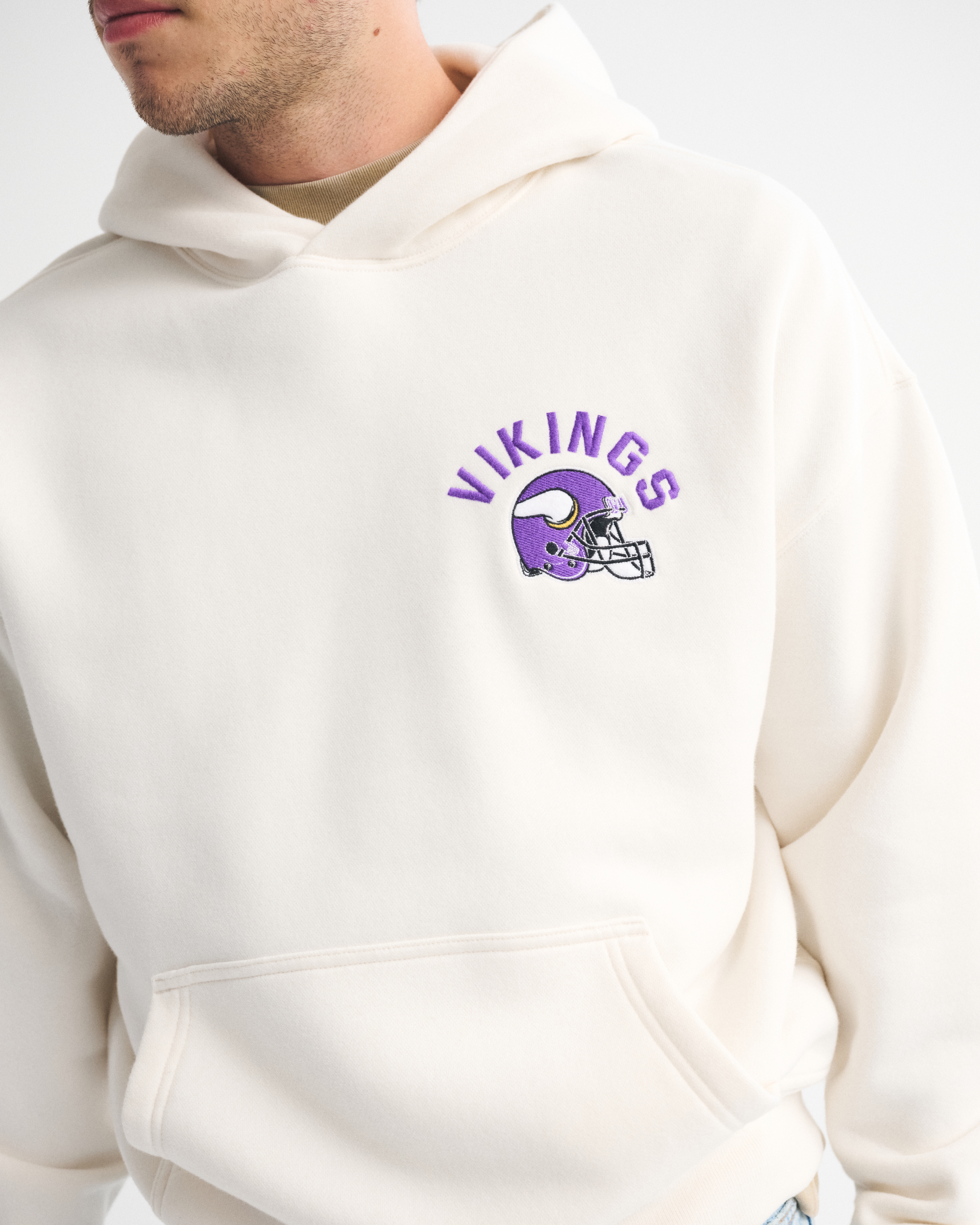 Abercrombie & Fitch Minnesota Vikings Graphic Popover Hoodie In Multi