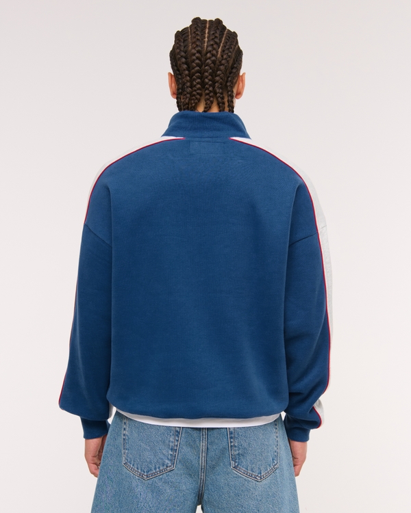 Random Golf Club Graphic Half-Zip Sweatshirt