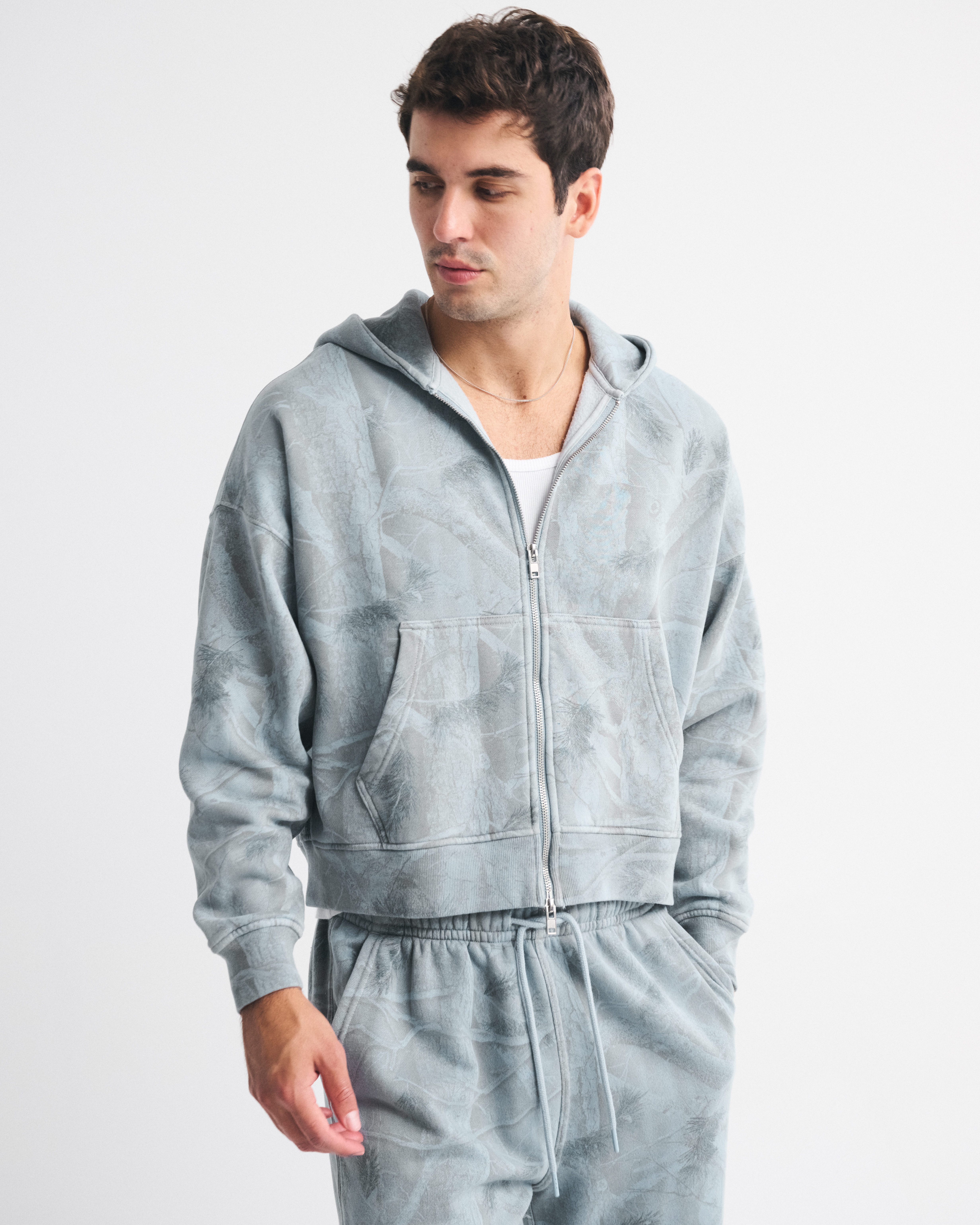 Abercrombie & Fitch Essential Cropped Full-zip Hoodie In Gray