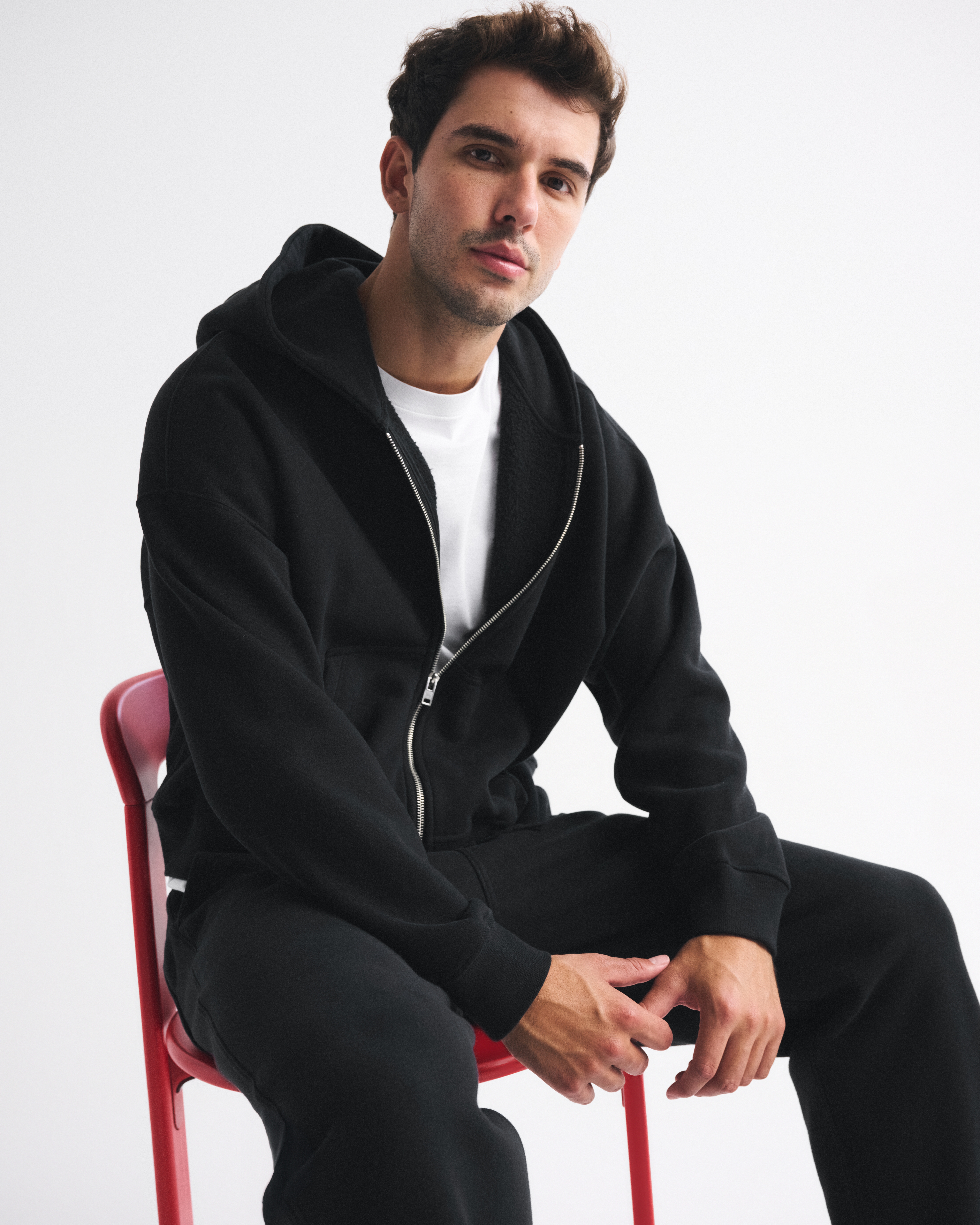 Abercrombie & Fitch Essential Cropped Full-zip Hoodie In Black