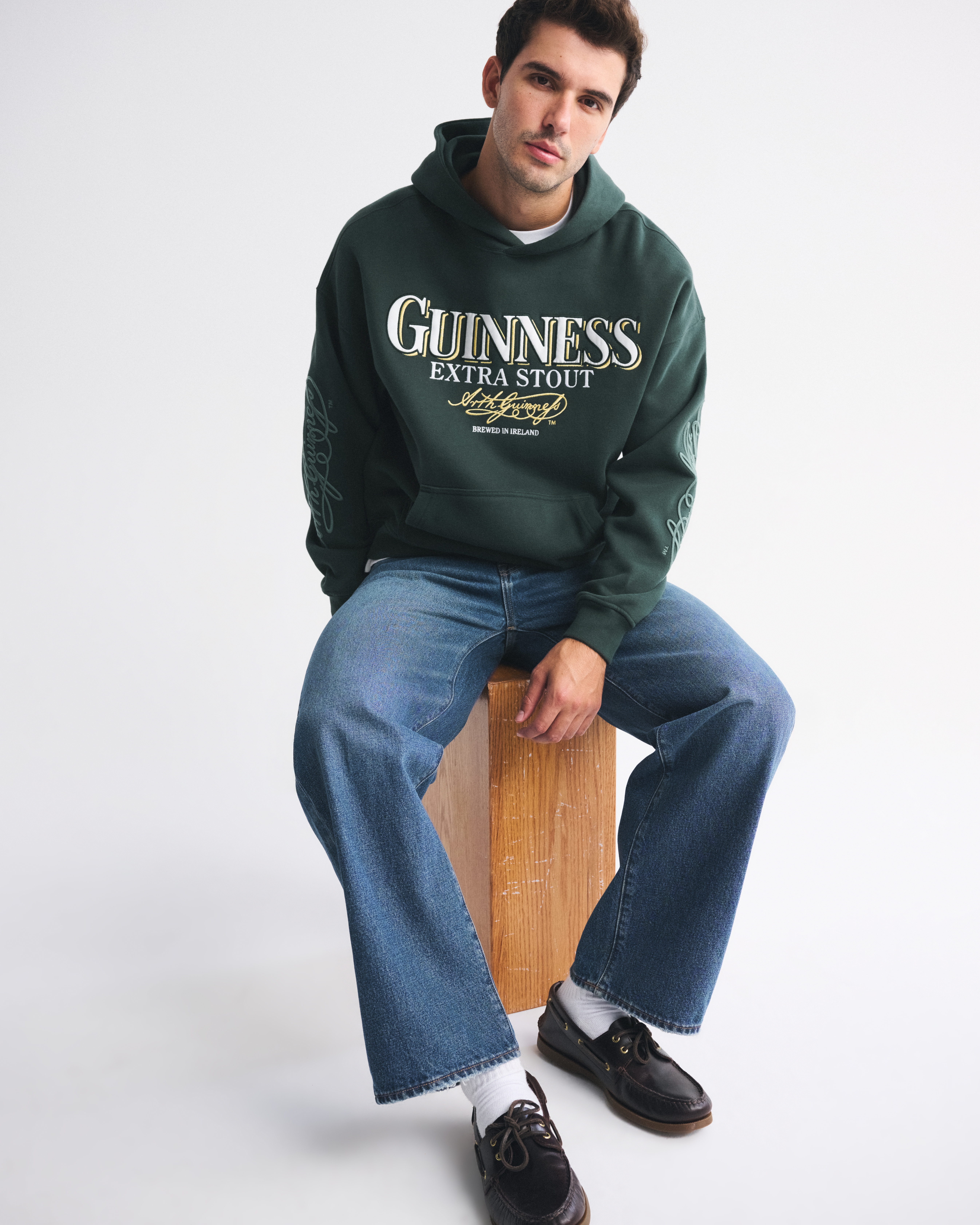 Abercrombie & Fitch Guinness Graphic Popover Hoodie In Green