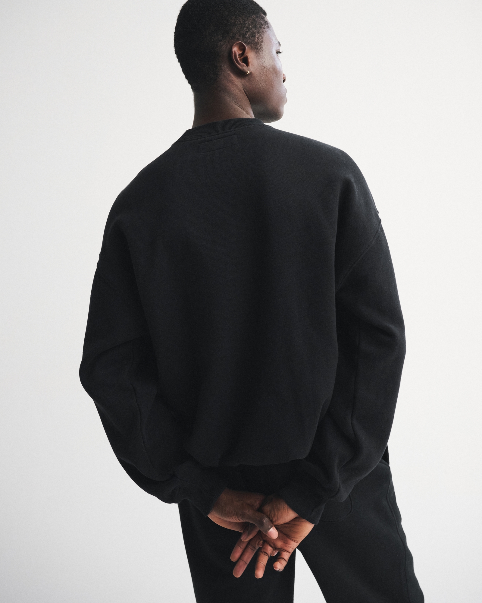 Essential Crew Sweatshirt