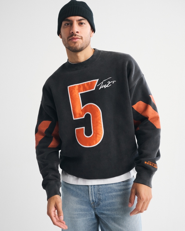 Tee Higgins Graphic Crew Sweatshirt