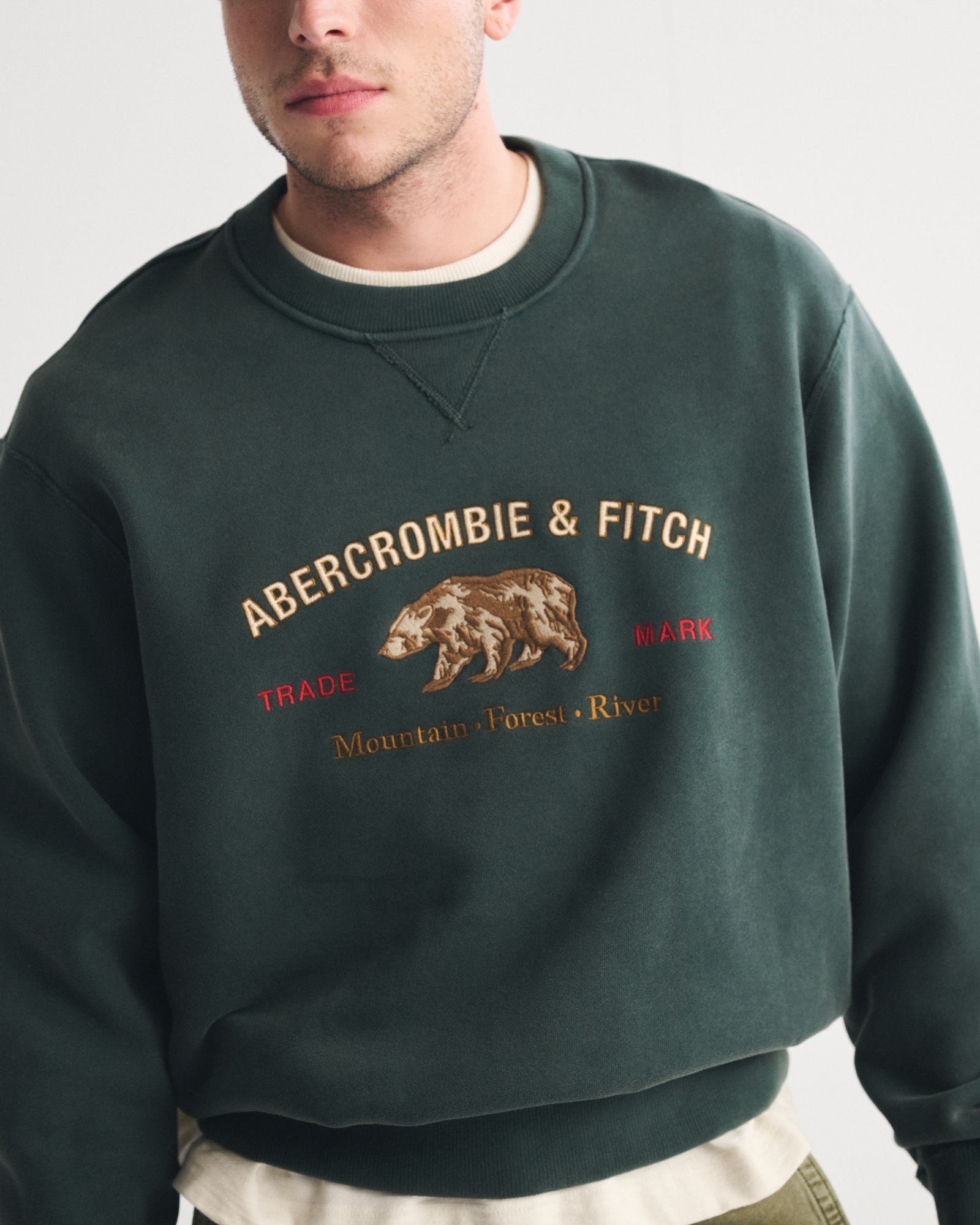 Graphic Logo Crew Sweatshirt