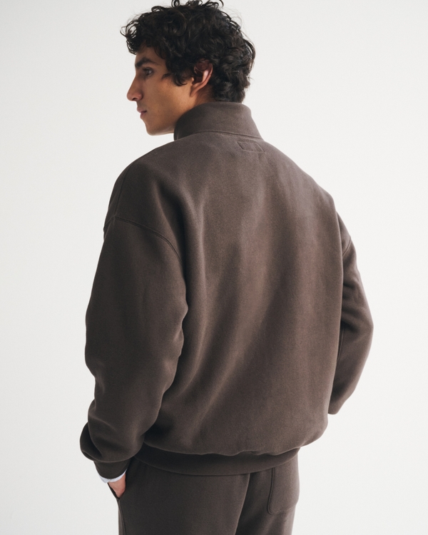 select to zoom model image