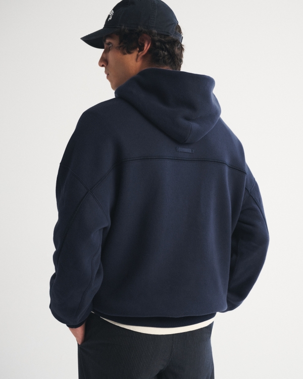 select to zoom model image