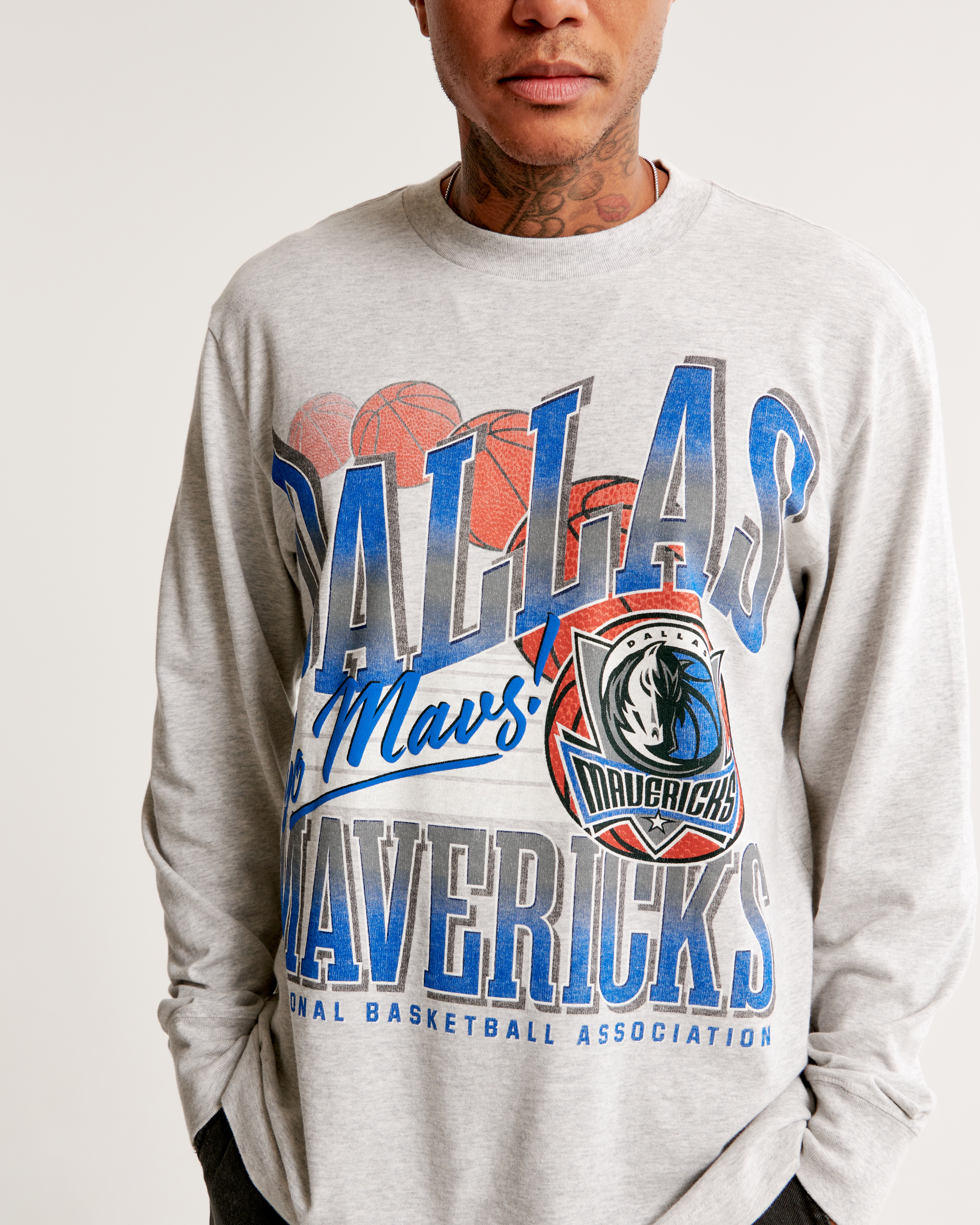 Men's Long-Sleeve Dallas Mavericks Graphic Tee | Men's Tops