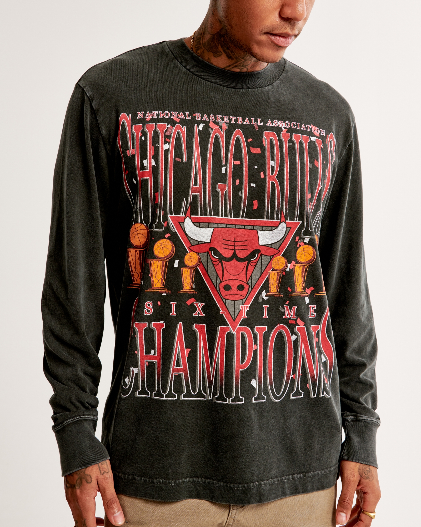 Abercrombie Merch Chicago Bulls Graphic shirt - Teechicoutlet