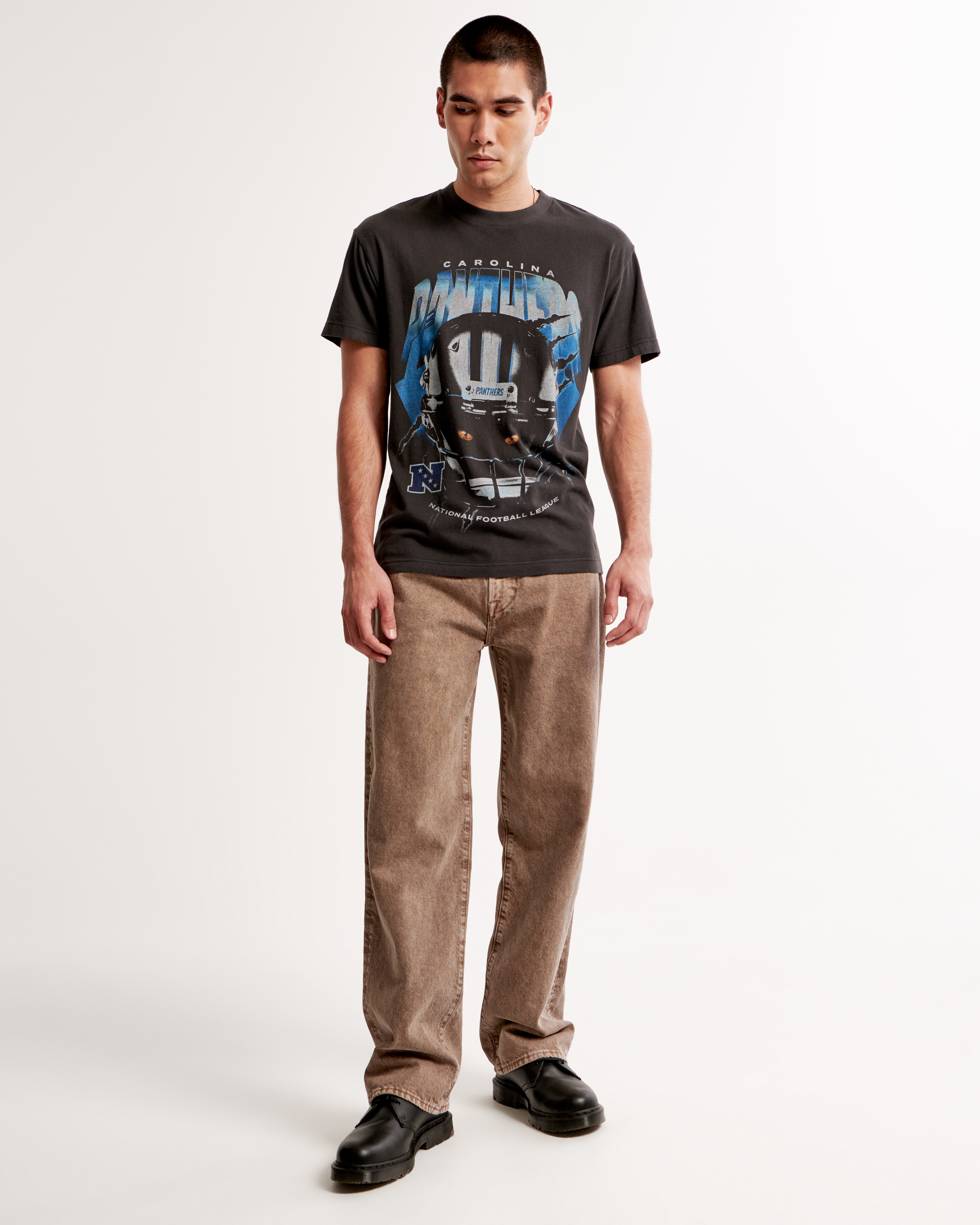 Men's Carolina Panthers Graphic Tee | Men's Tops | Abercrombie.com