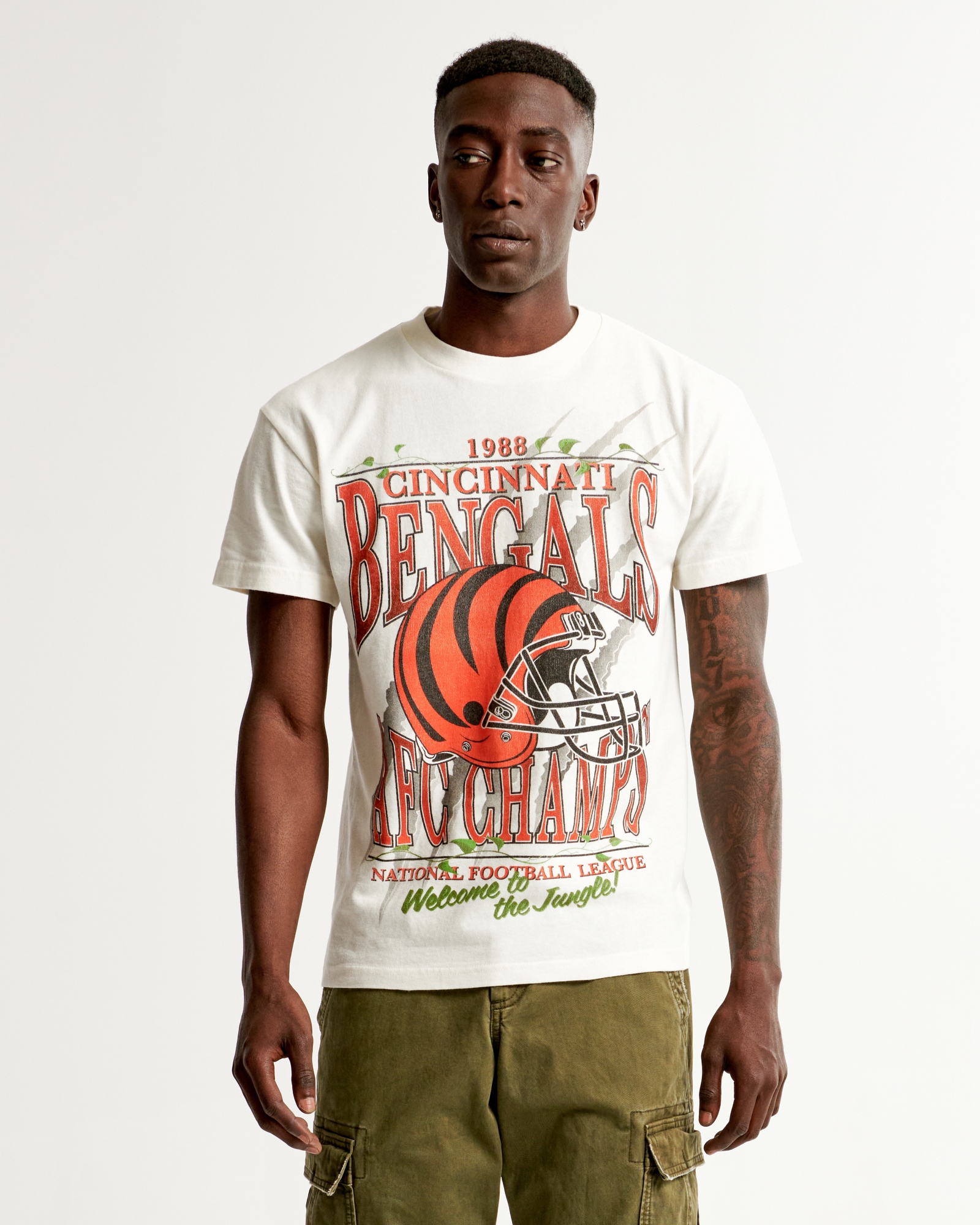 Official Abercrombie Clothing Store Shop Merch Cincinnati Bengals Graphic  Who Dye Hoody - Wiotee