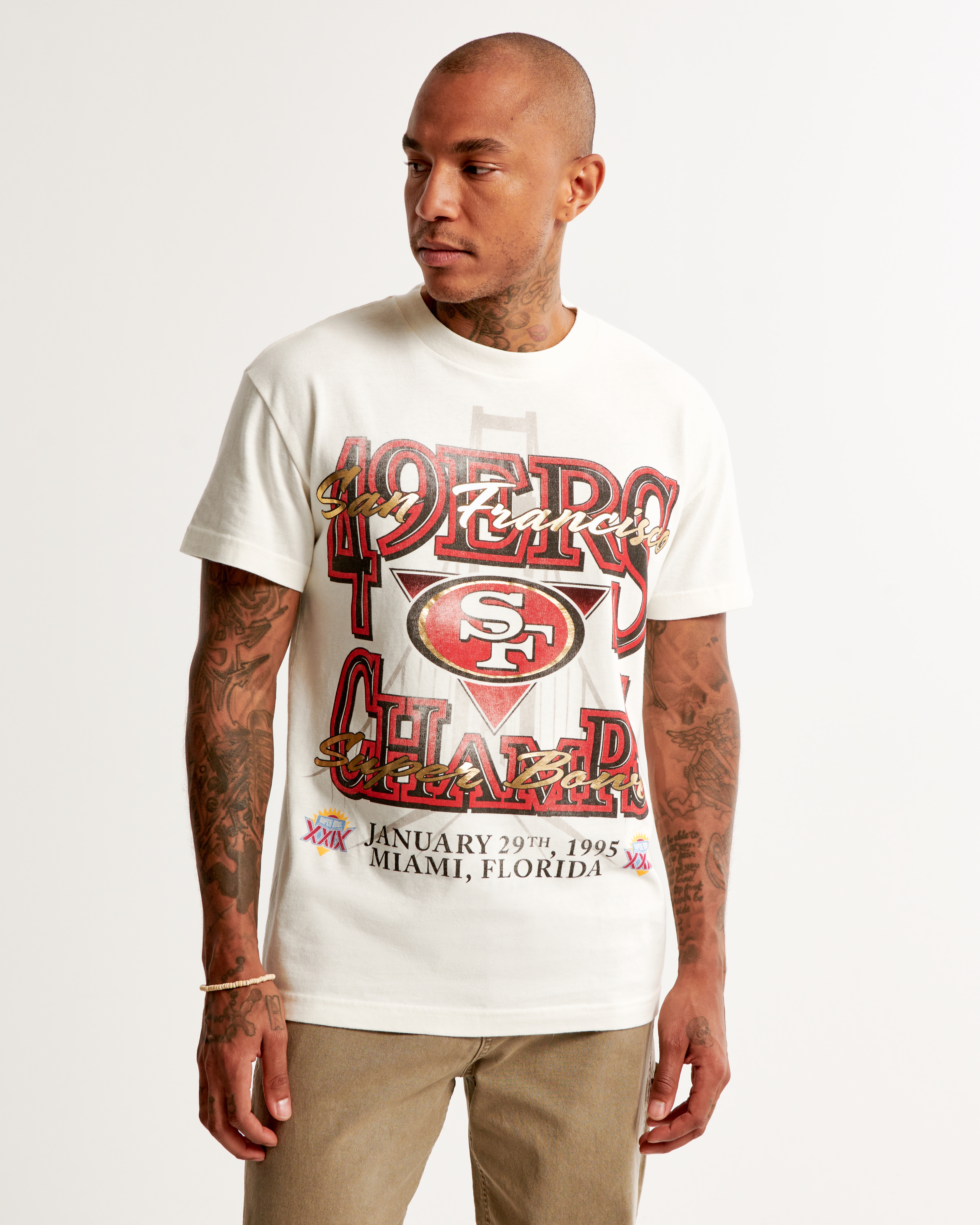 Men's San Francisco 49ers Graphic Tee | Men's Tops | Abercrombie.com