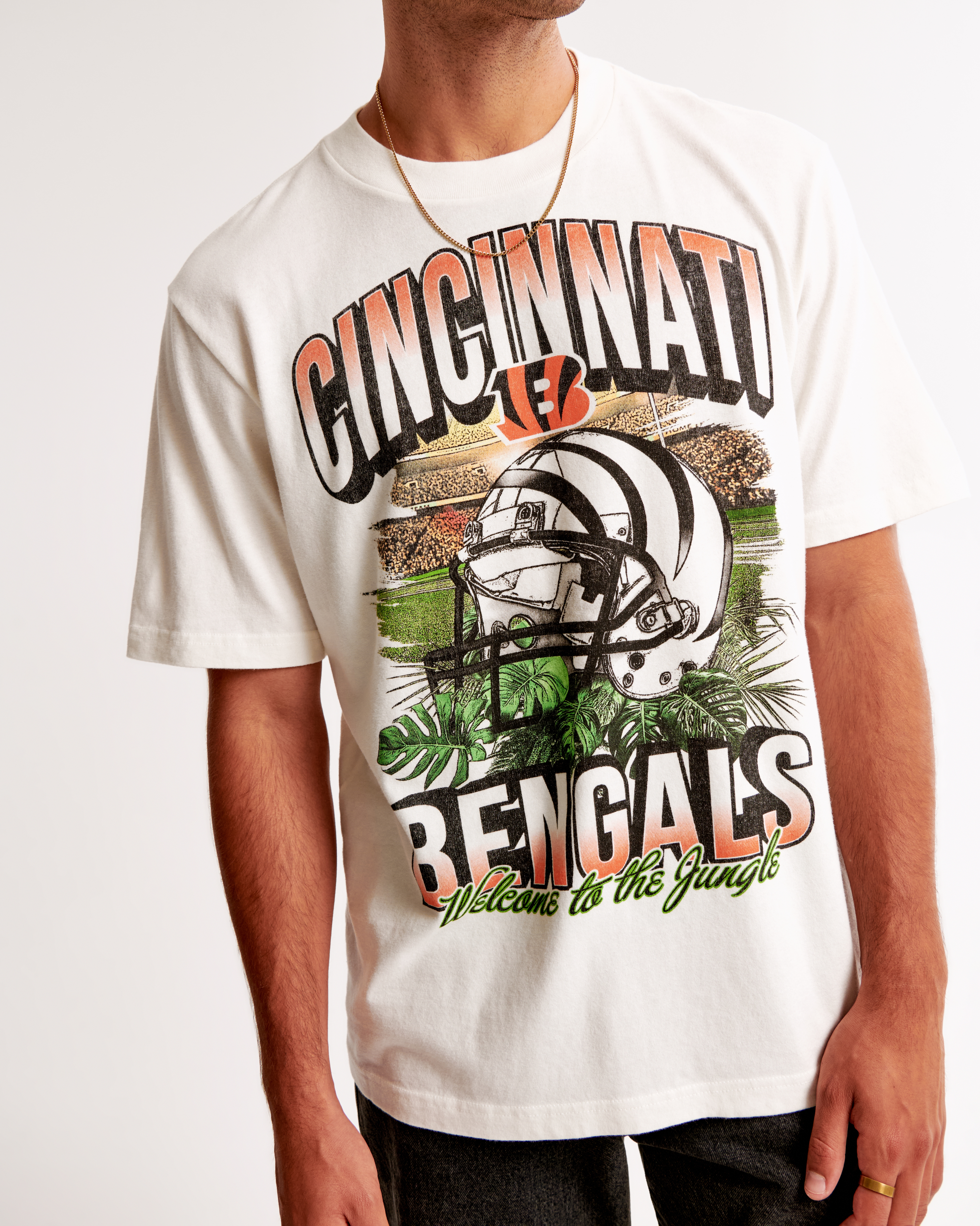Мужские футболки Abercrombie & Fitch Cincinnati Bengals Vintage-Inspired Graphic Tee — фото 3