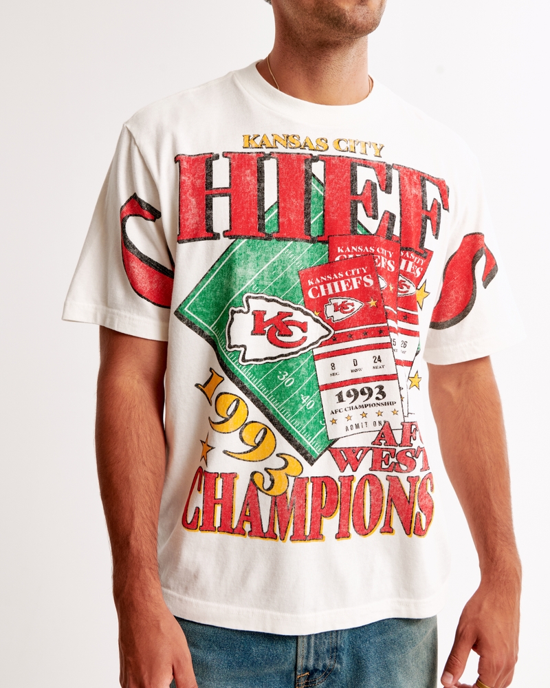 Men's Kansas City Chiefs Vintage-Inspired Graphic Tee Men's Tops