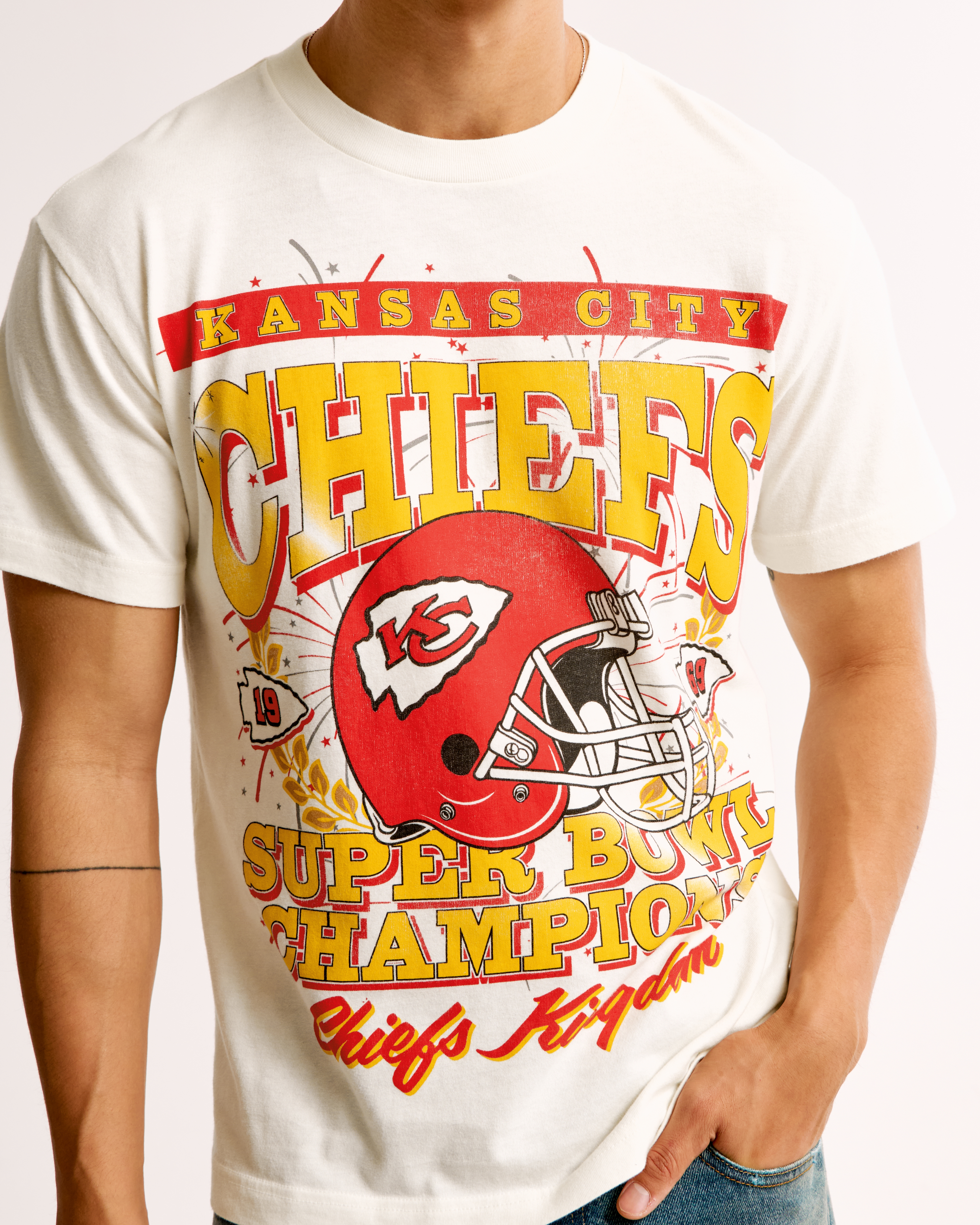 ◆LEE◆ Kansas Cowboys Graphic T-Shirt Beige Pro Standard Dallas Cowboys Wingspan Mens Long Sleeve Shirt