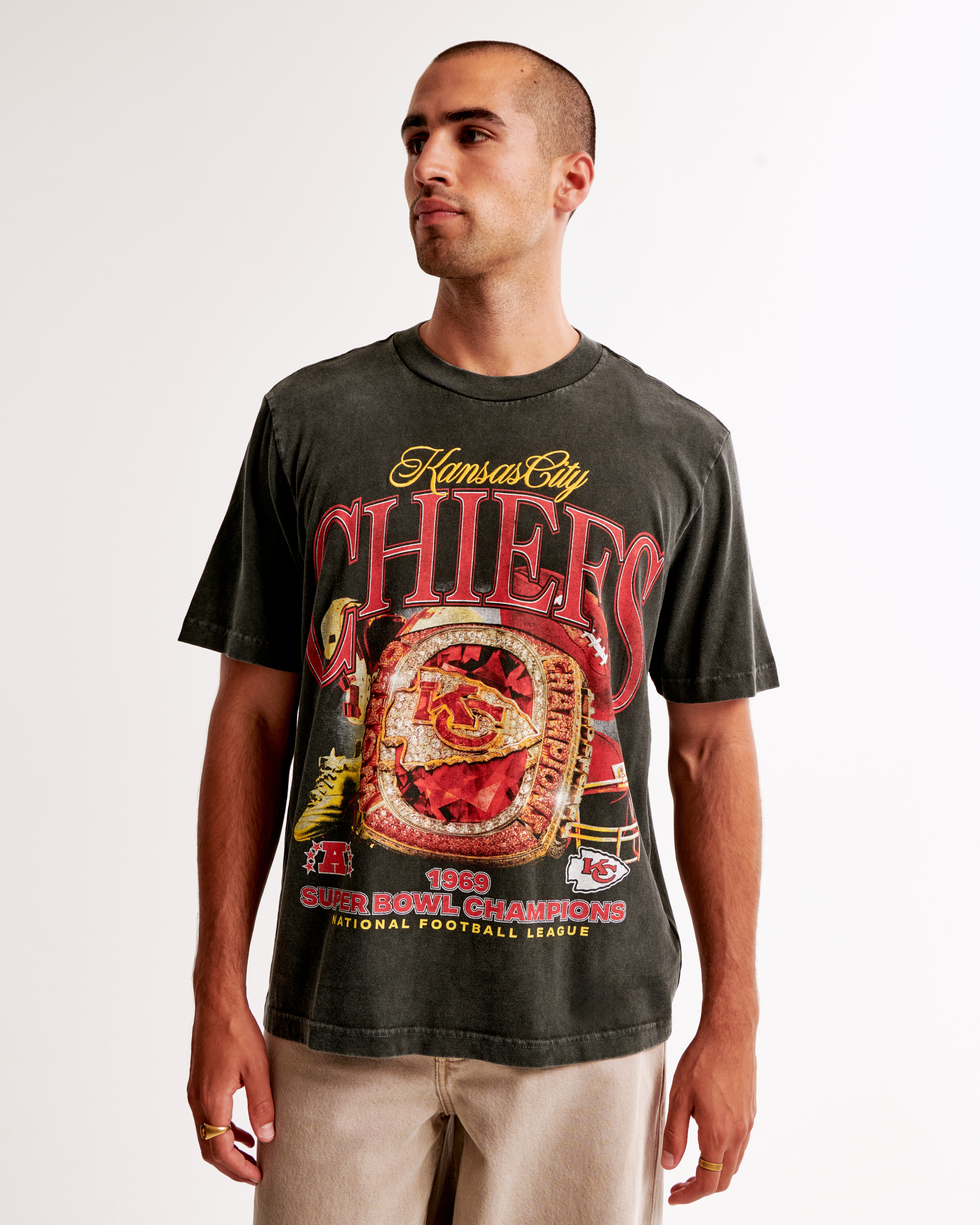 Мужские футболки Abercrombie & Fitch New York Jets Vintage-Inspired Graphic Tee — фото 3