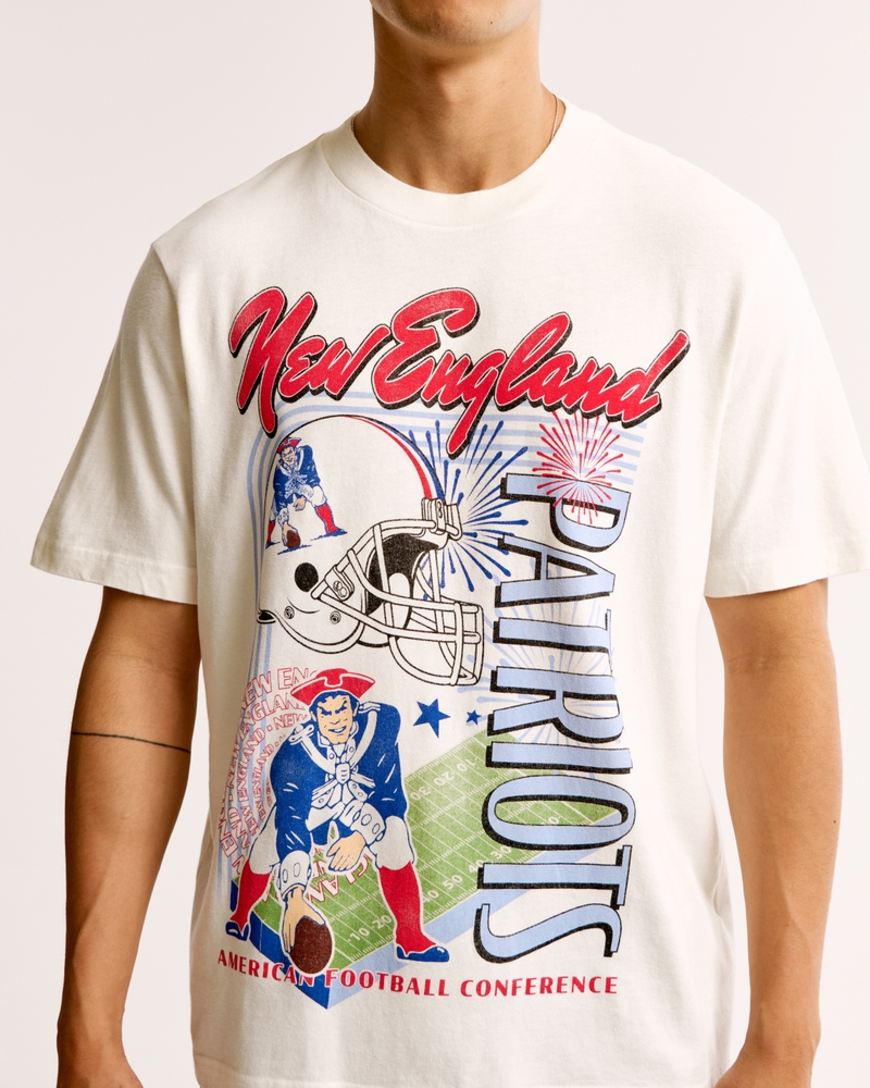 New England Patriots Vintage-Inspired Graphic Tee