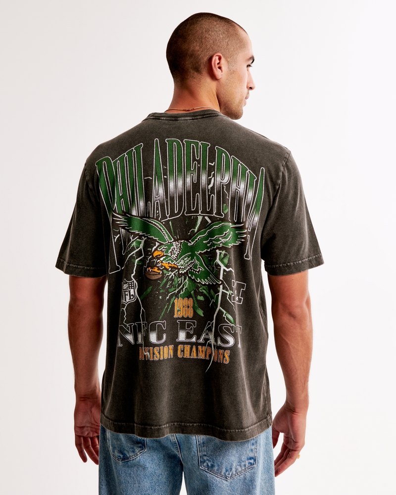 Philadelphia Eagles Vintage-Inspired Graphic Tee