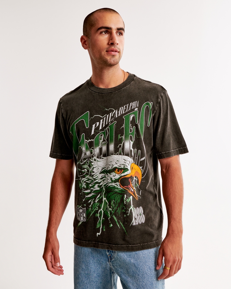 Philadelphia Eagles Vintage-Inspired Graphic Tee