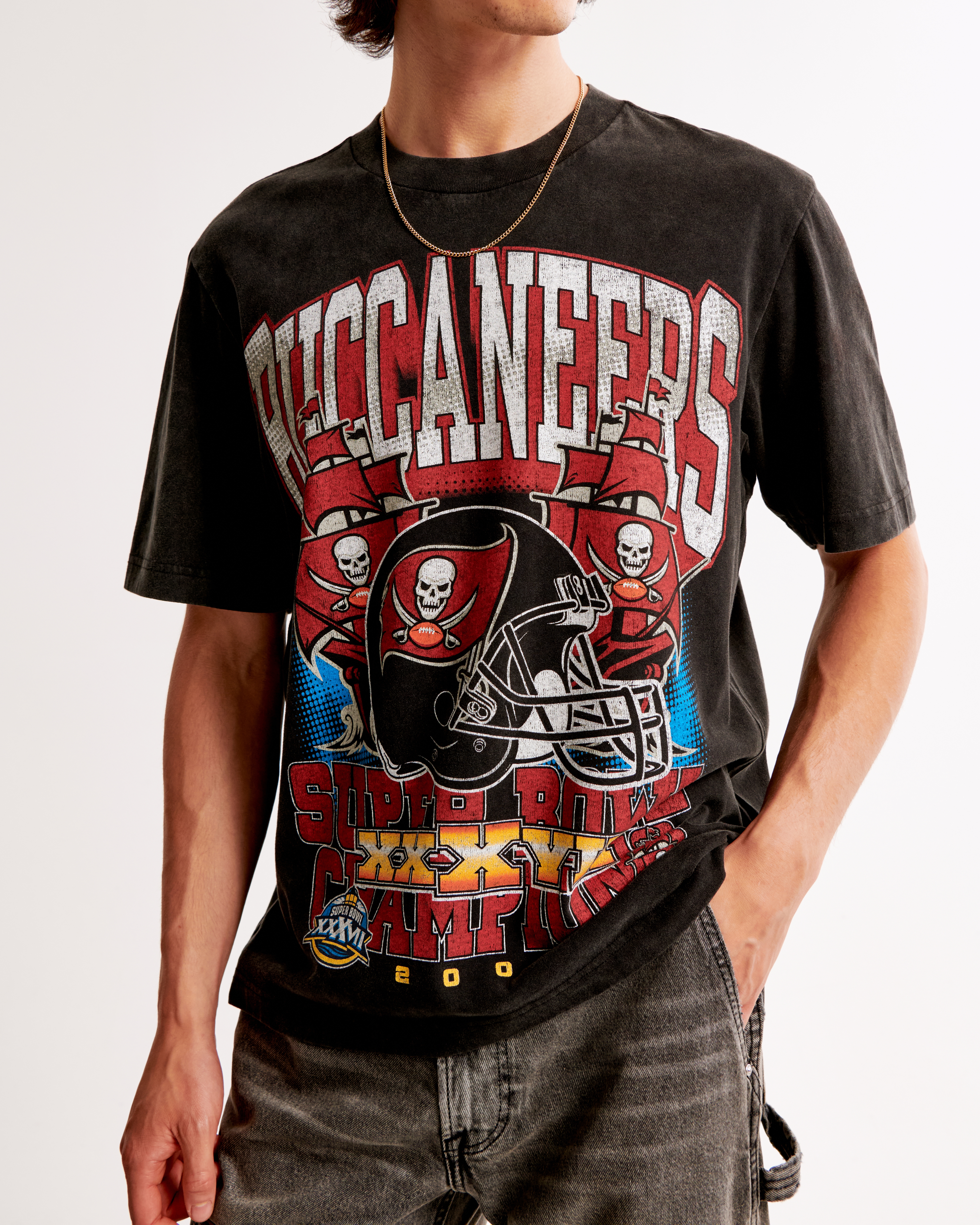 Tampa popular bay Bucs vintage shirts