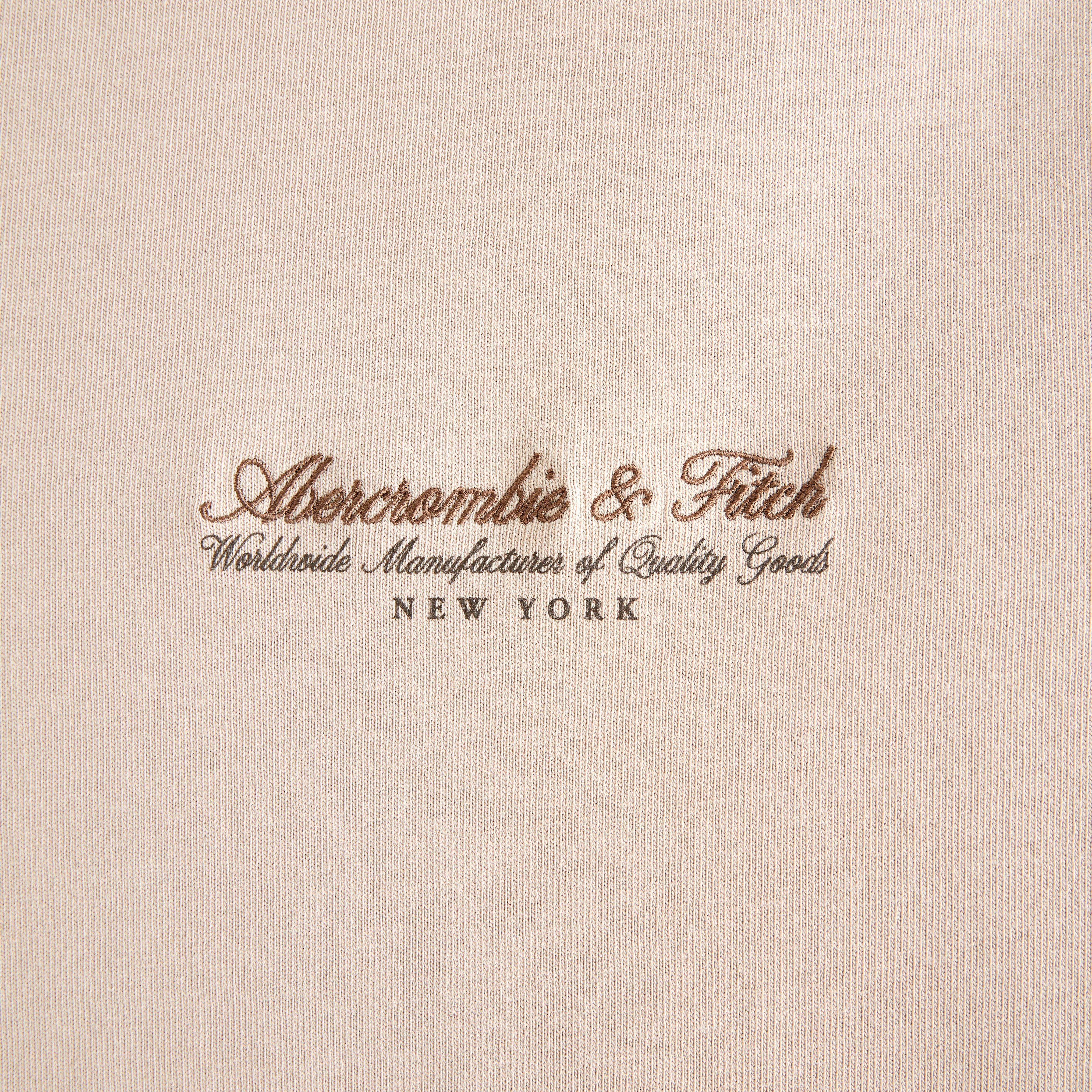 Abercrombie & Fitch プレミアム マイクロ ロゴ Tシャツ Men's Premium Polished Micro-Logo Tee | Men's Summer Sale Up