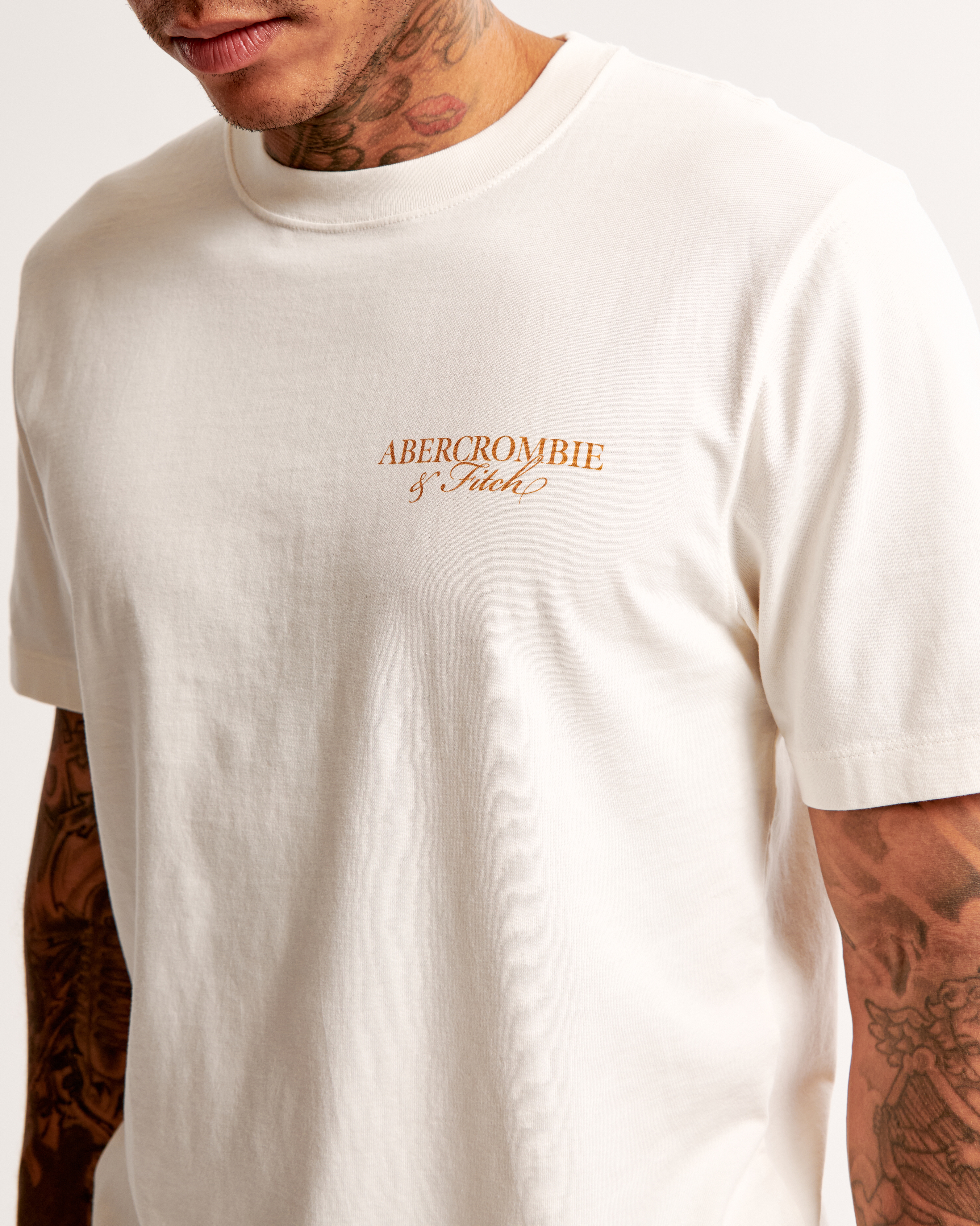 Tシャツ・カットソー abercrombie & fitch Classic Polished Graphic Logo Tee Men's Classic Polished Graphic Logo Tee | Men's A&F Logo
