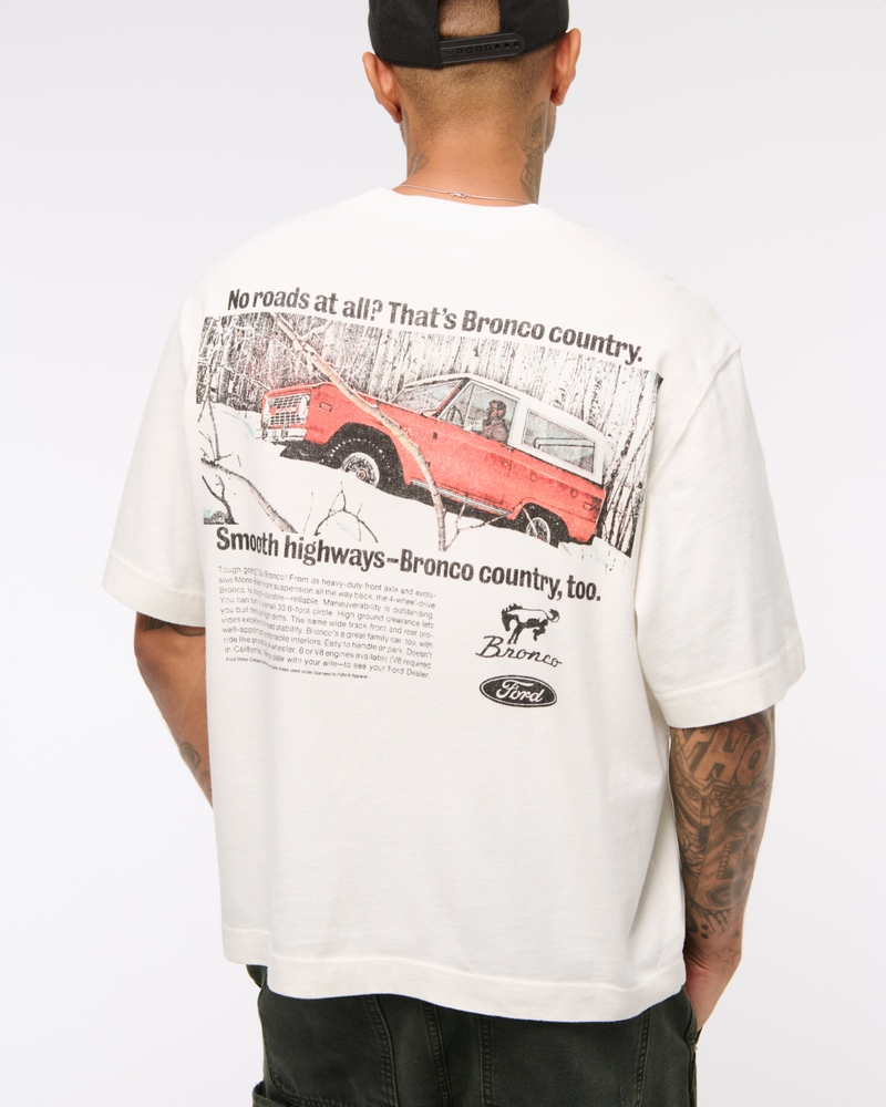 Cropped Bronco Graphic Tee
