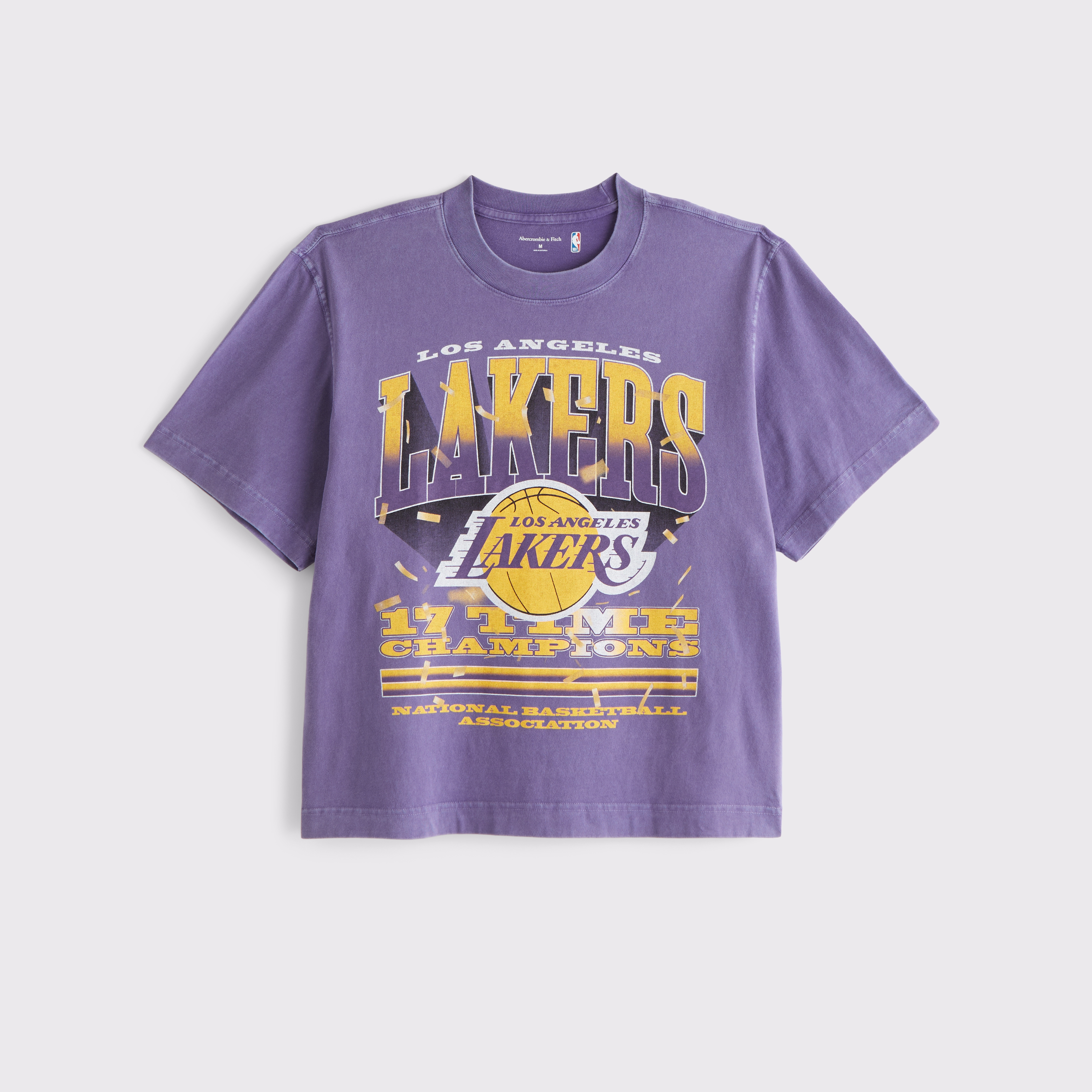 Tシャツ・カットソー Abercrombie & Fitch Cropped Los Angeles Lakers Graphic Tee KIC_123-5013-00367-303_prod1?