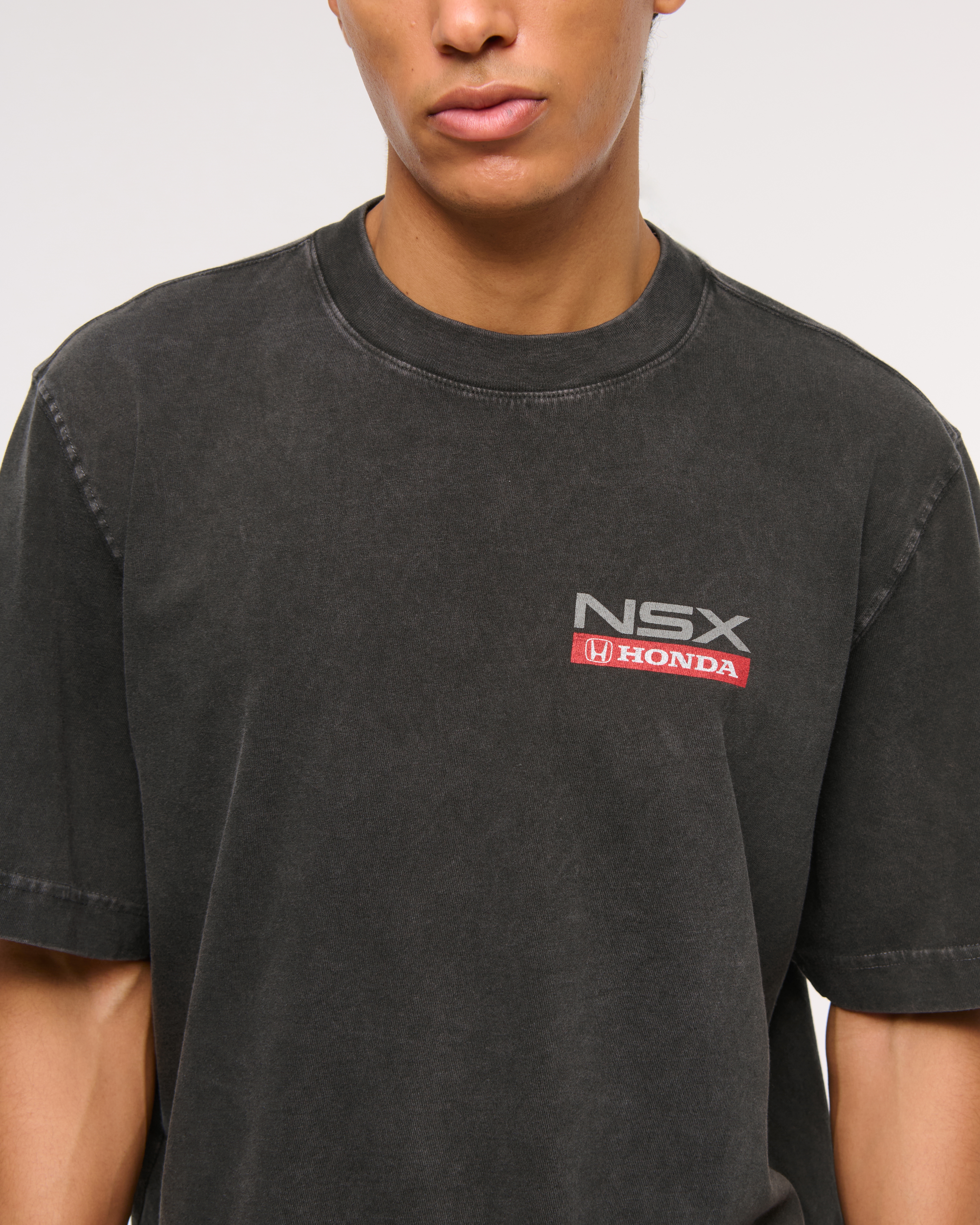 ★Abercrombie & Fitch★Honda NSX グラフィック T シャツ Men's Cropped Honda NSX Graphic Tee | Men's Clearance