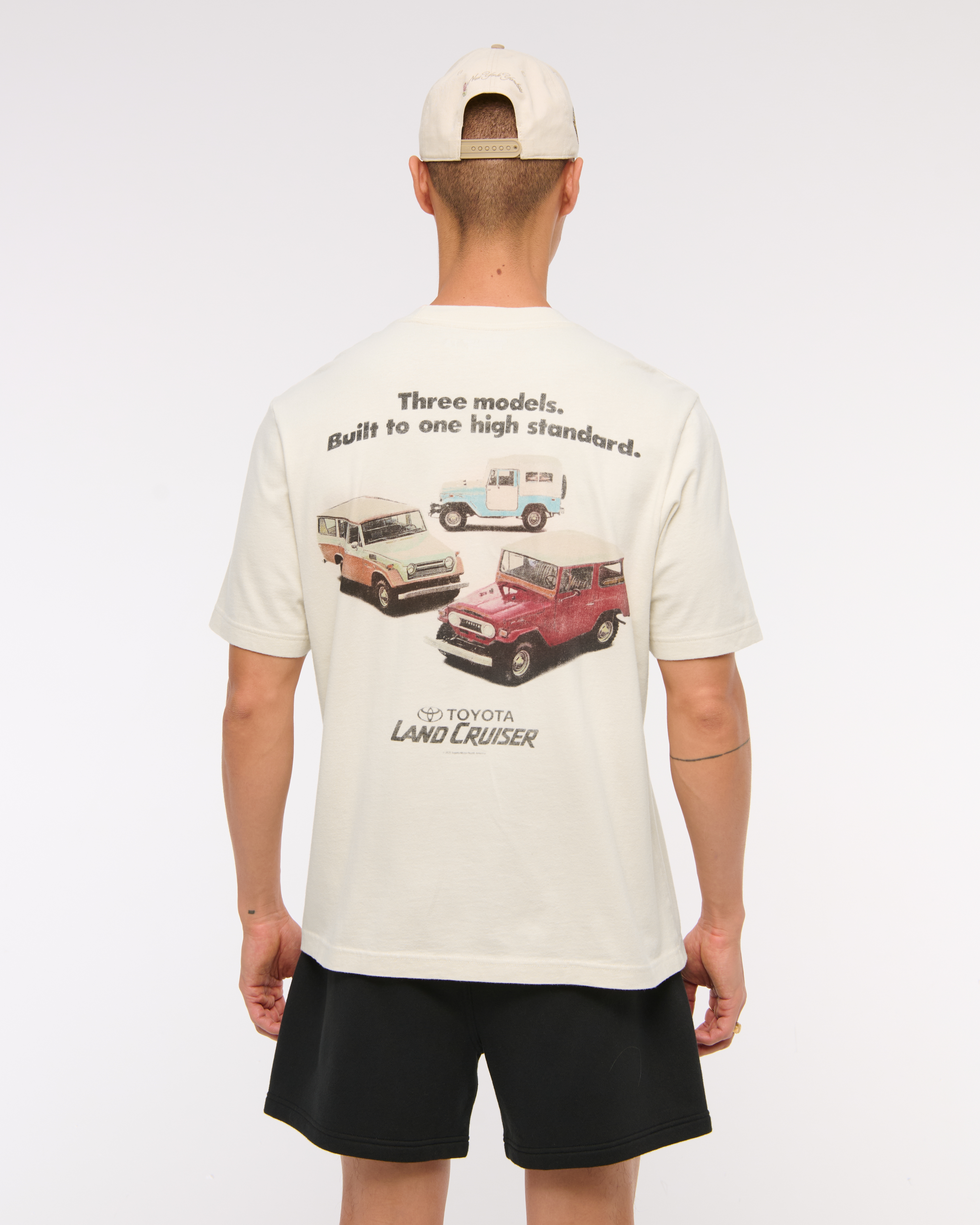 新品tigrebrocante bartuckshirtjbcket Men's Land Cruiser Vintage-Inspired Graphic Tee | Men's
