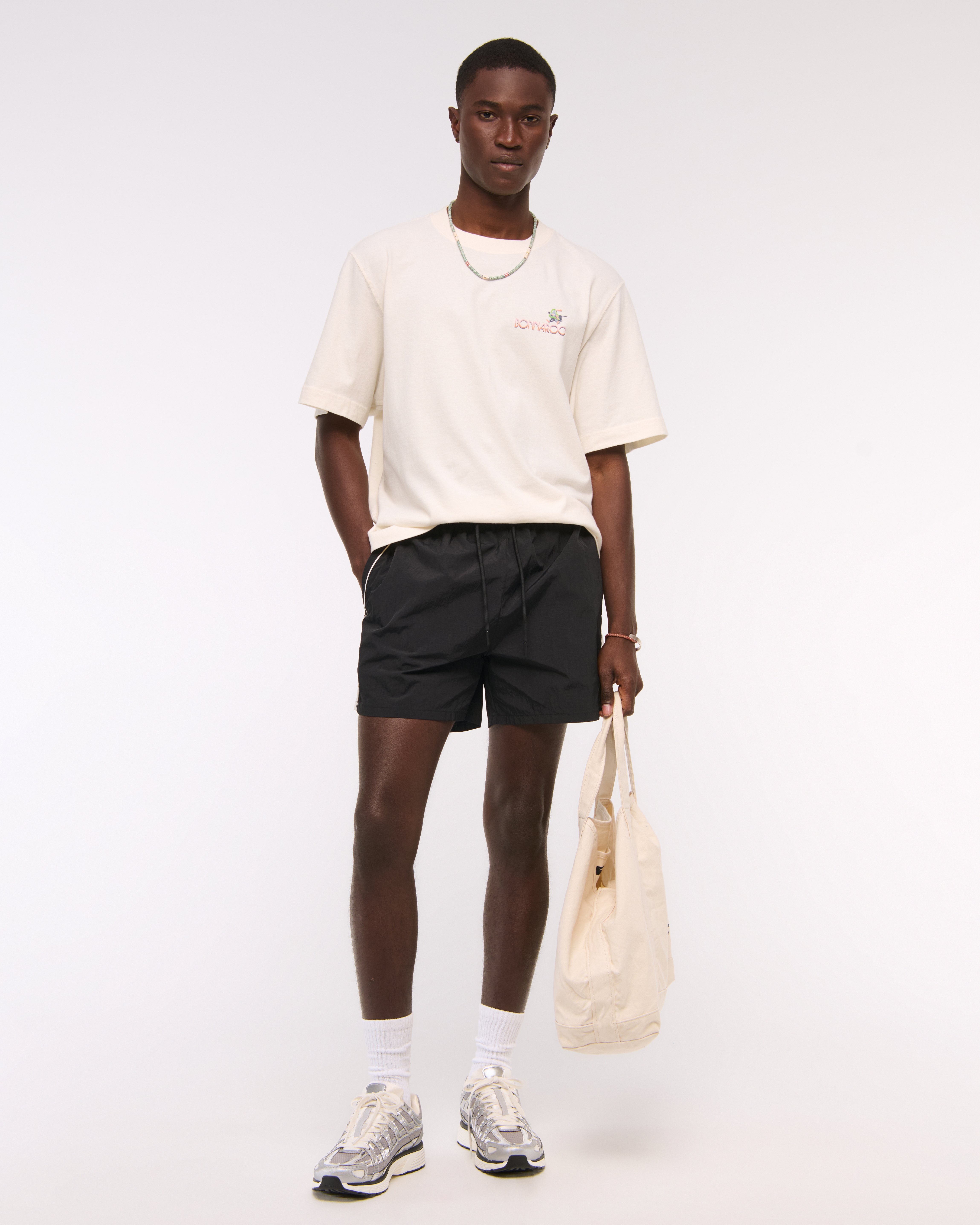 Tシャツ・カットソー Abercrombie & Fitch Bonnaroo Vintage-Inspired Cropped Tee Men's Bonnaroo Vintage-Inspired Cropped Graphic Tee | Men's
