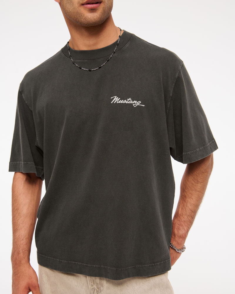 Mustang Vintage-Inspired Cropped Graphic Tee