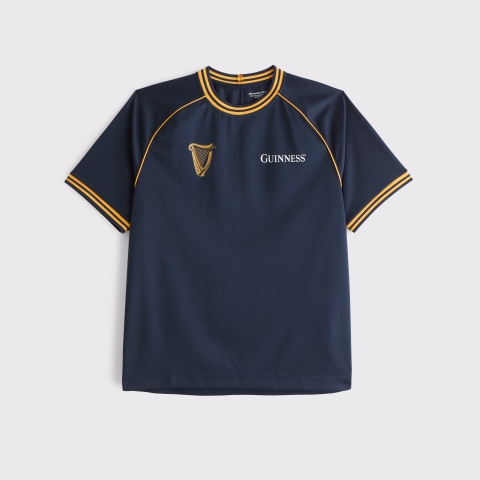 Мужские футболки Abercrombie & Fitch Guinness Soccer-Inspired Graphic Tee