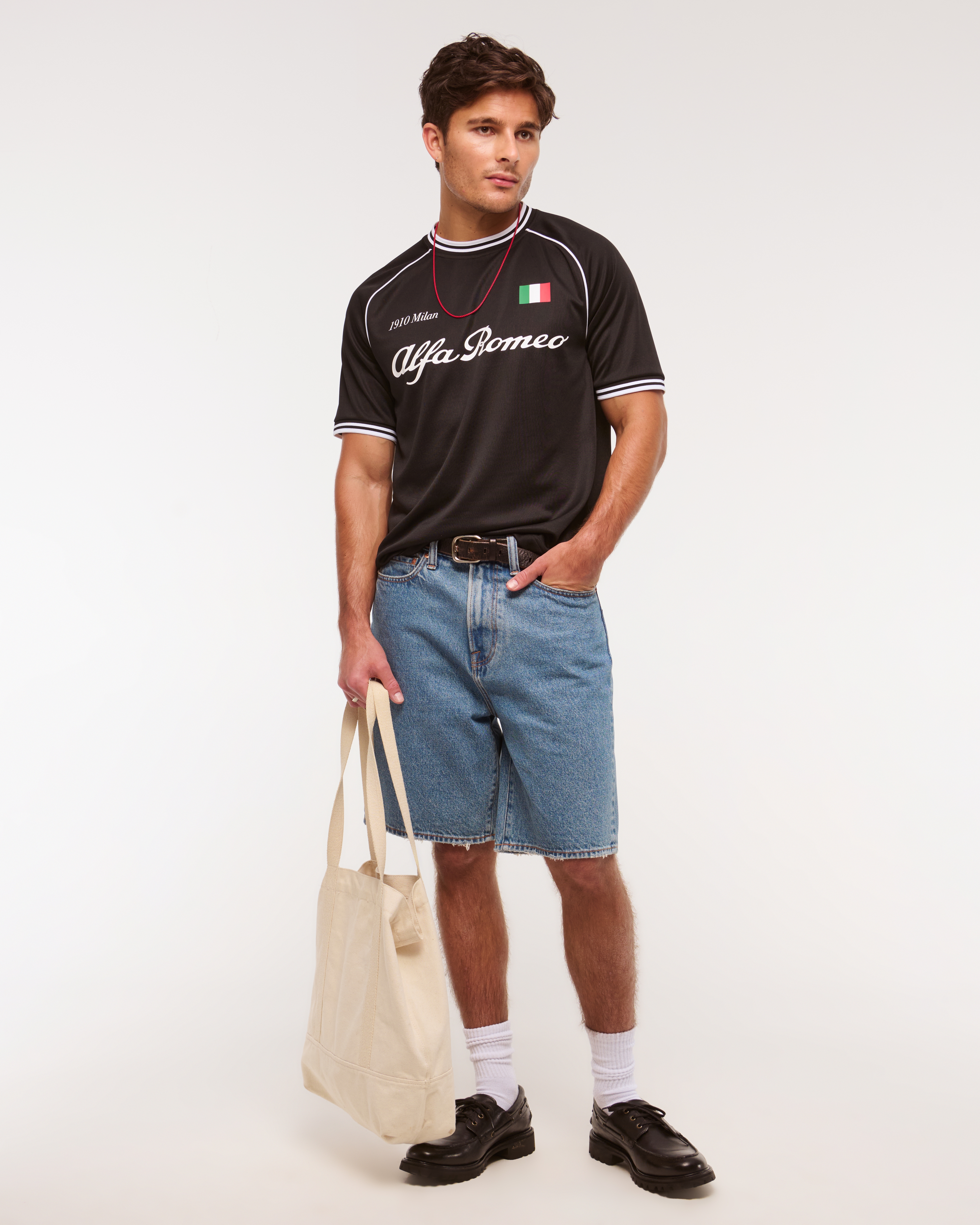 Мужские футболки Abercrombie & Fitch Alfa Romeo Soccer-Inspired Graphic Tee — фото 3