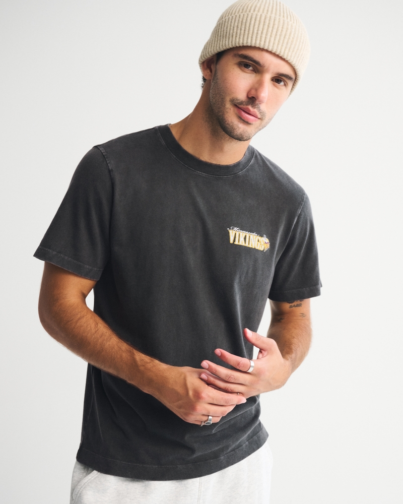 Minnesota Vikings Graphic Tee