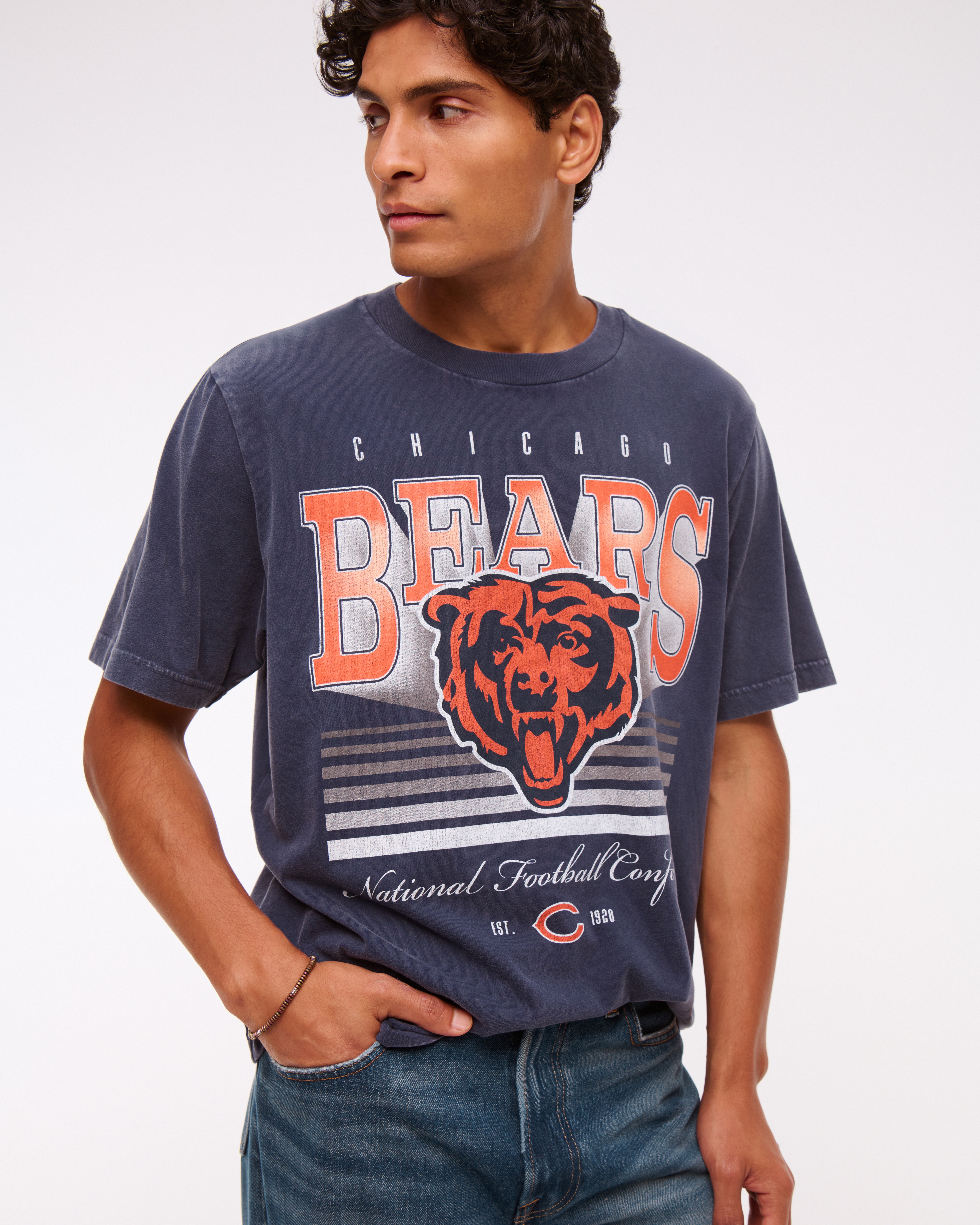 Men's Chicago Bears Vintage-Inspired Graphic Tee | Men's Men's Chicago Bears Vintage-Inspired Graphic Tee | Men's