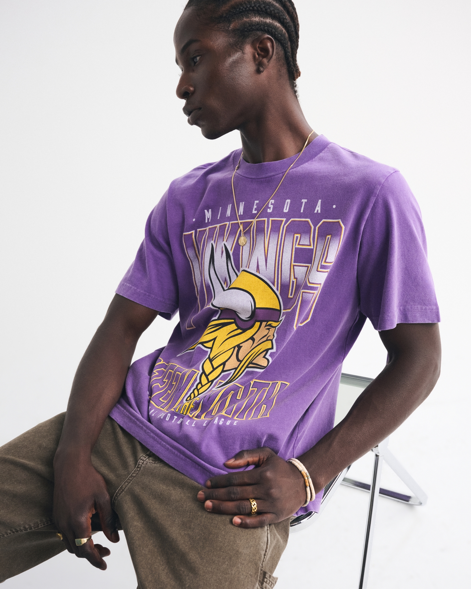 Men's Los Angeles Chargers Vintage-Inspired Graphic Tee | Men's
