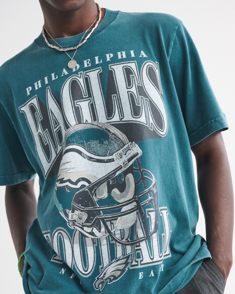 Philadelphia Eagles Vintage-Inspired Graphic Tee
