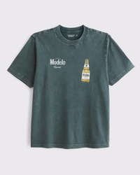 Modelo Vintage-Inspired Graphic Tee