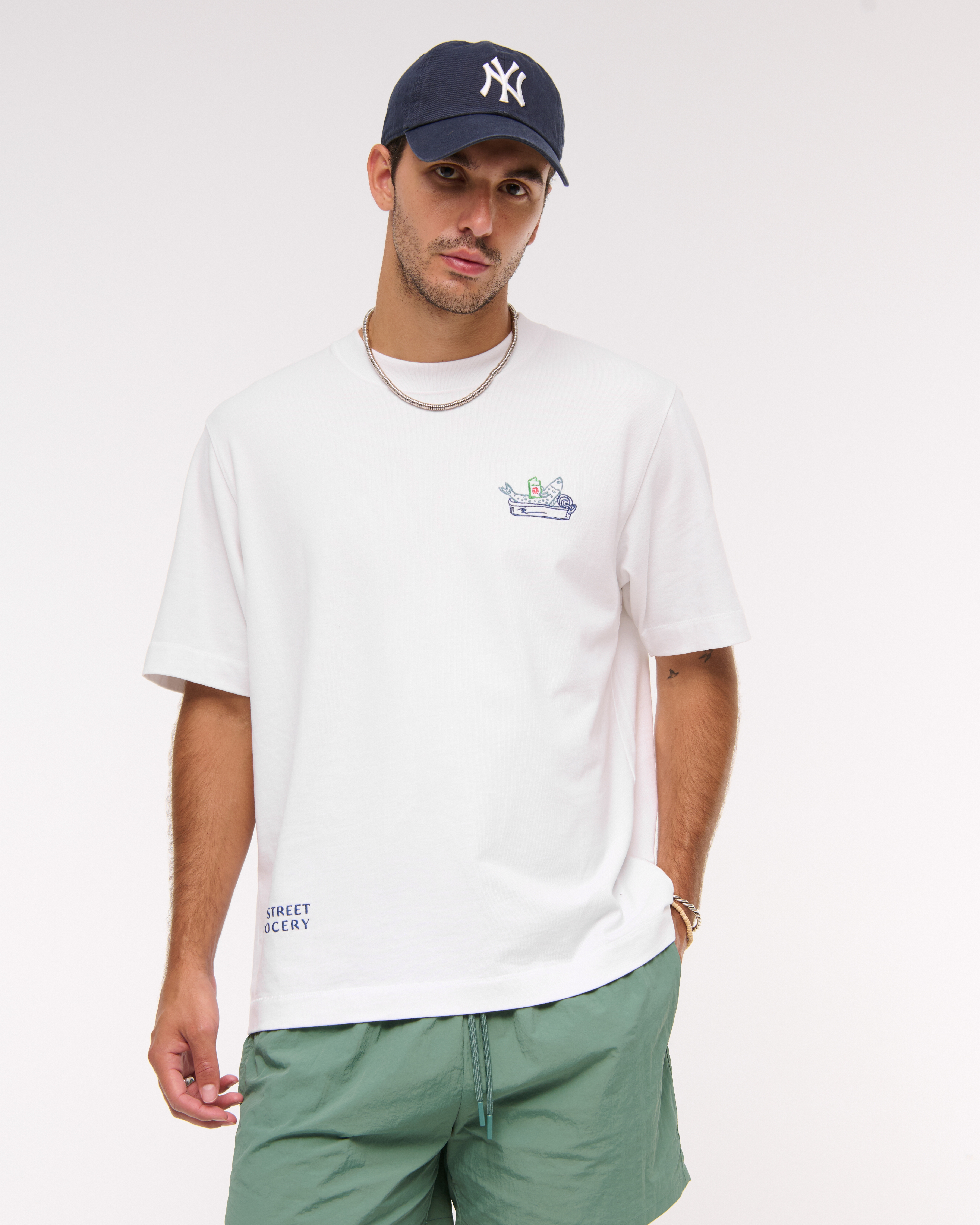 ★Abercrombie & Fitch★プレミアムヘビーウェイト 2.0 Tシャツ Men's Premium Heavyweight 2.0 Crest Logo Tee | Men's Tops