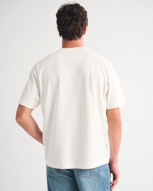 select to zoom model image